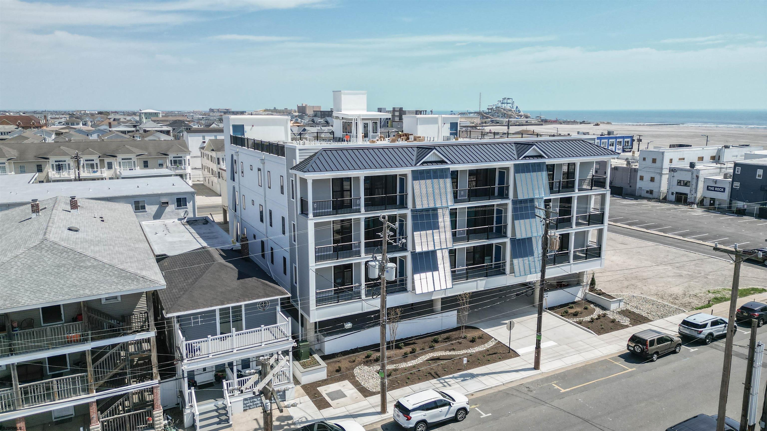 323 E Oak Avenue Wildwood NJ 08260