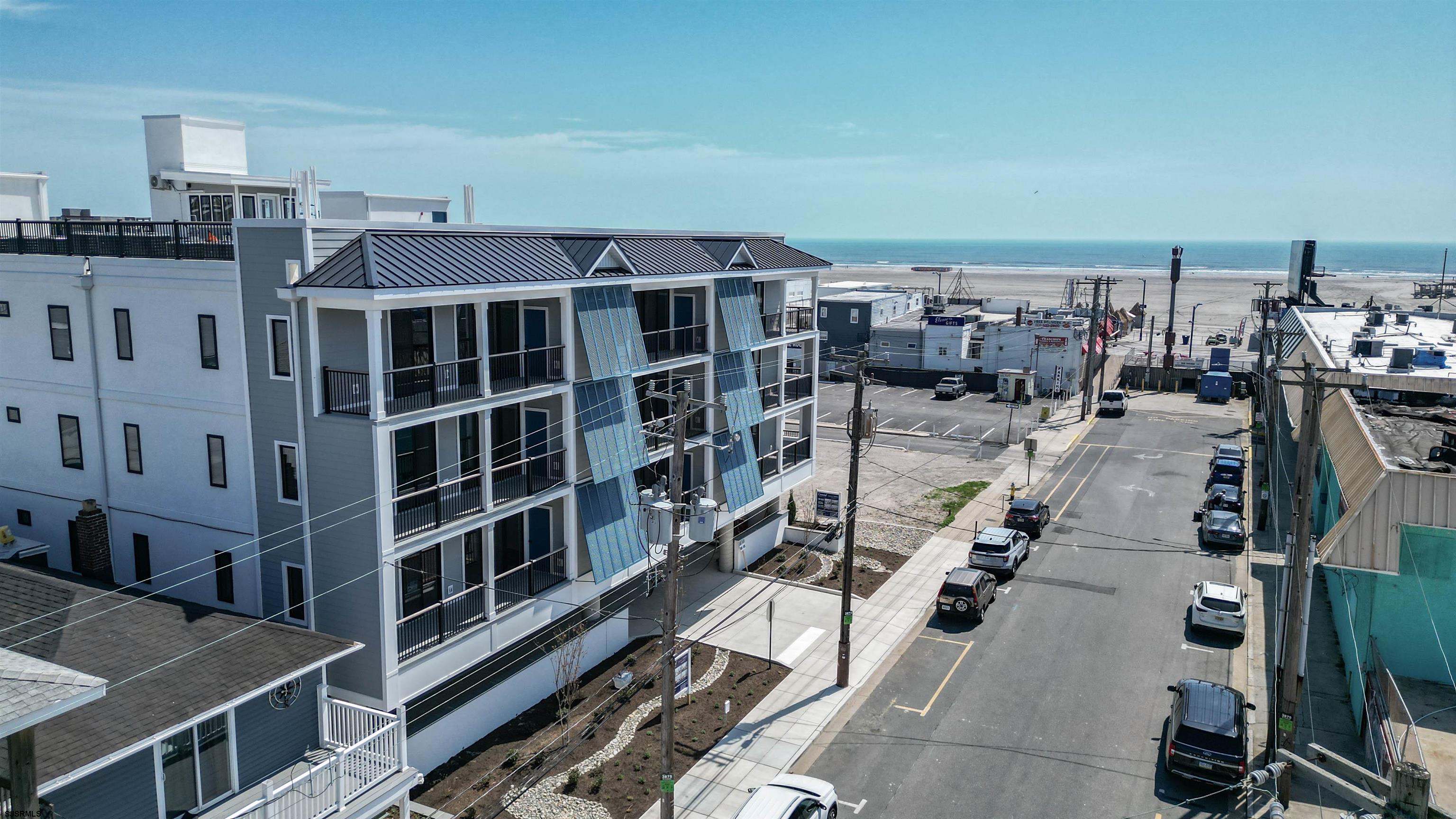 323 E Oak Avenue Wildwood NJ 08260