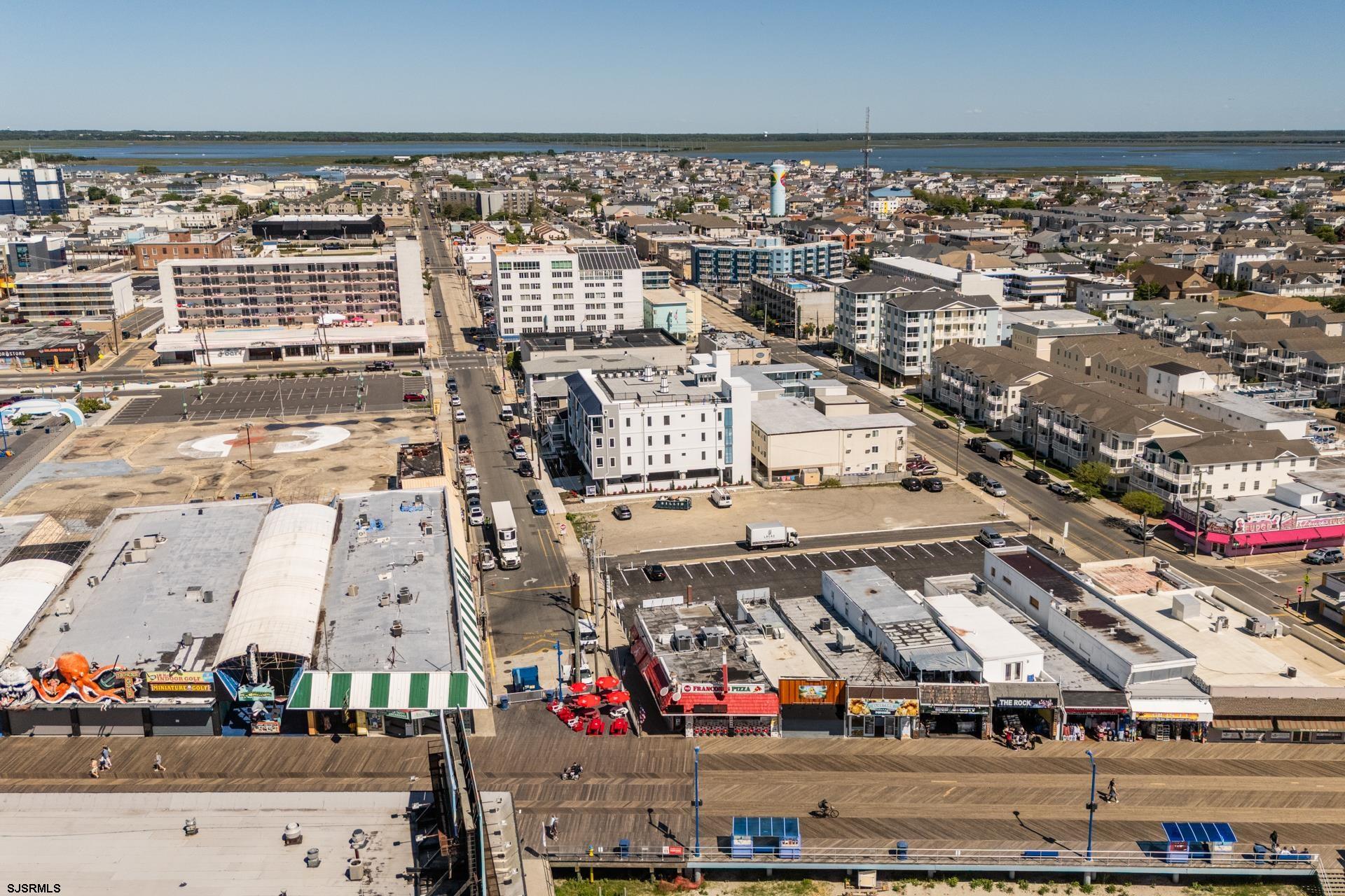 323 E Oak Avenue Wildwood NJ 08260