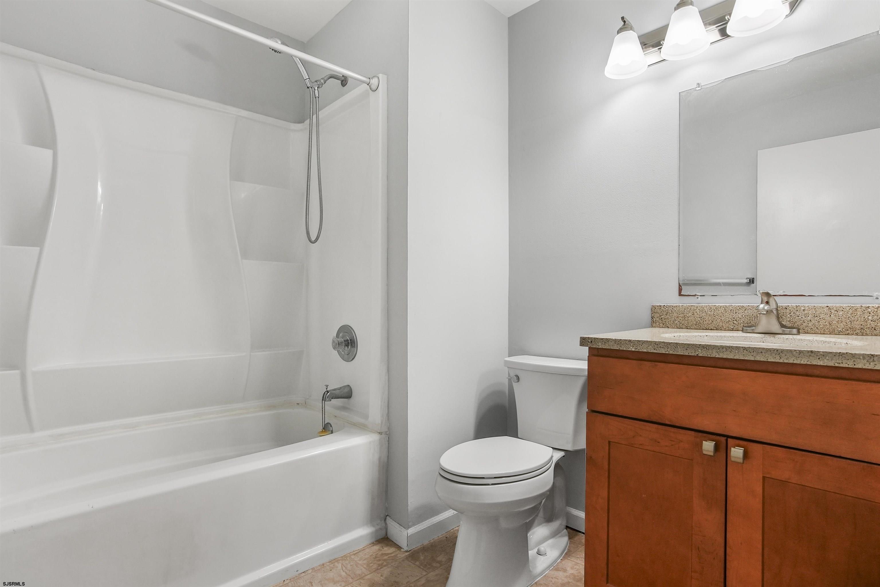 99 Sussex Place Absecon NJ 08205