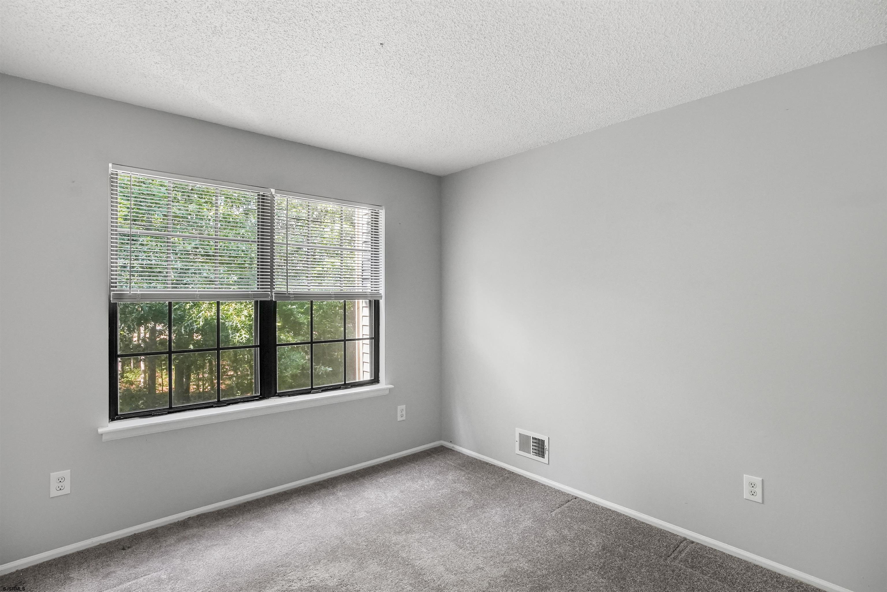 99 Sussex Place Absecon NJ 08205