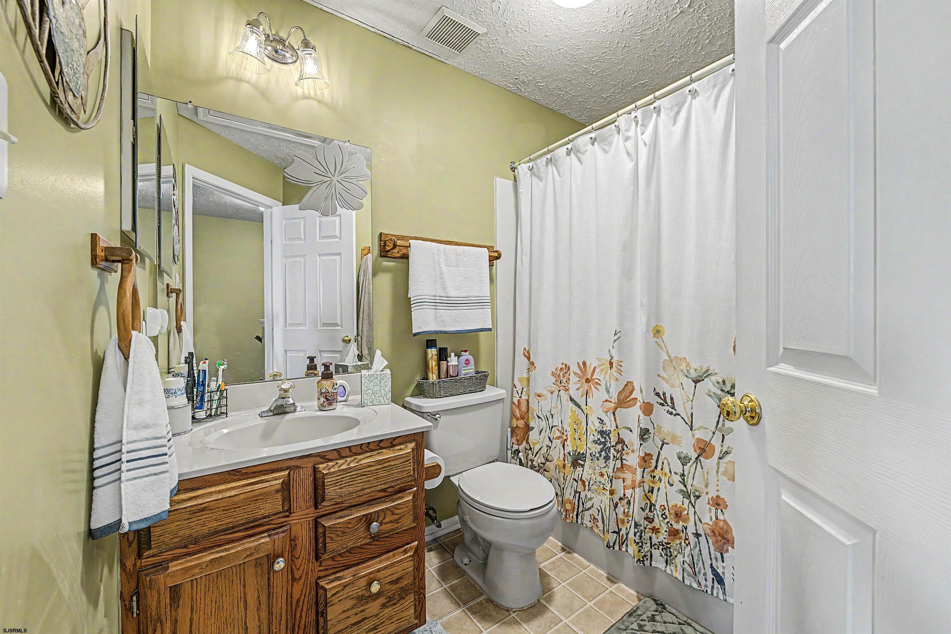 75 Pebble Lane Blackwood NJ 08012