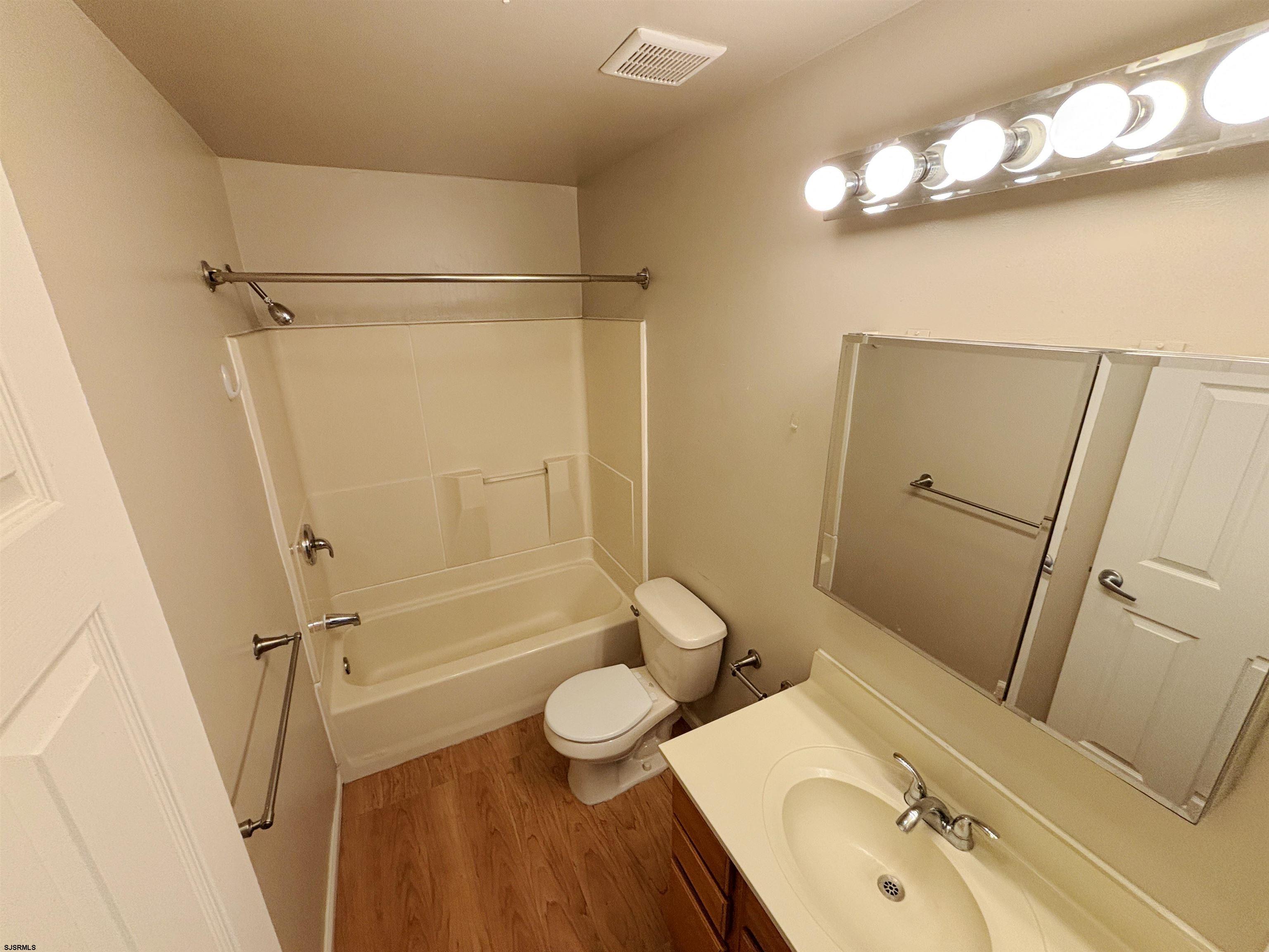 707 Meadowbrook Drive Hamilton Township NJ 08330