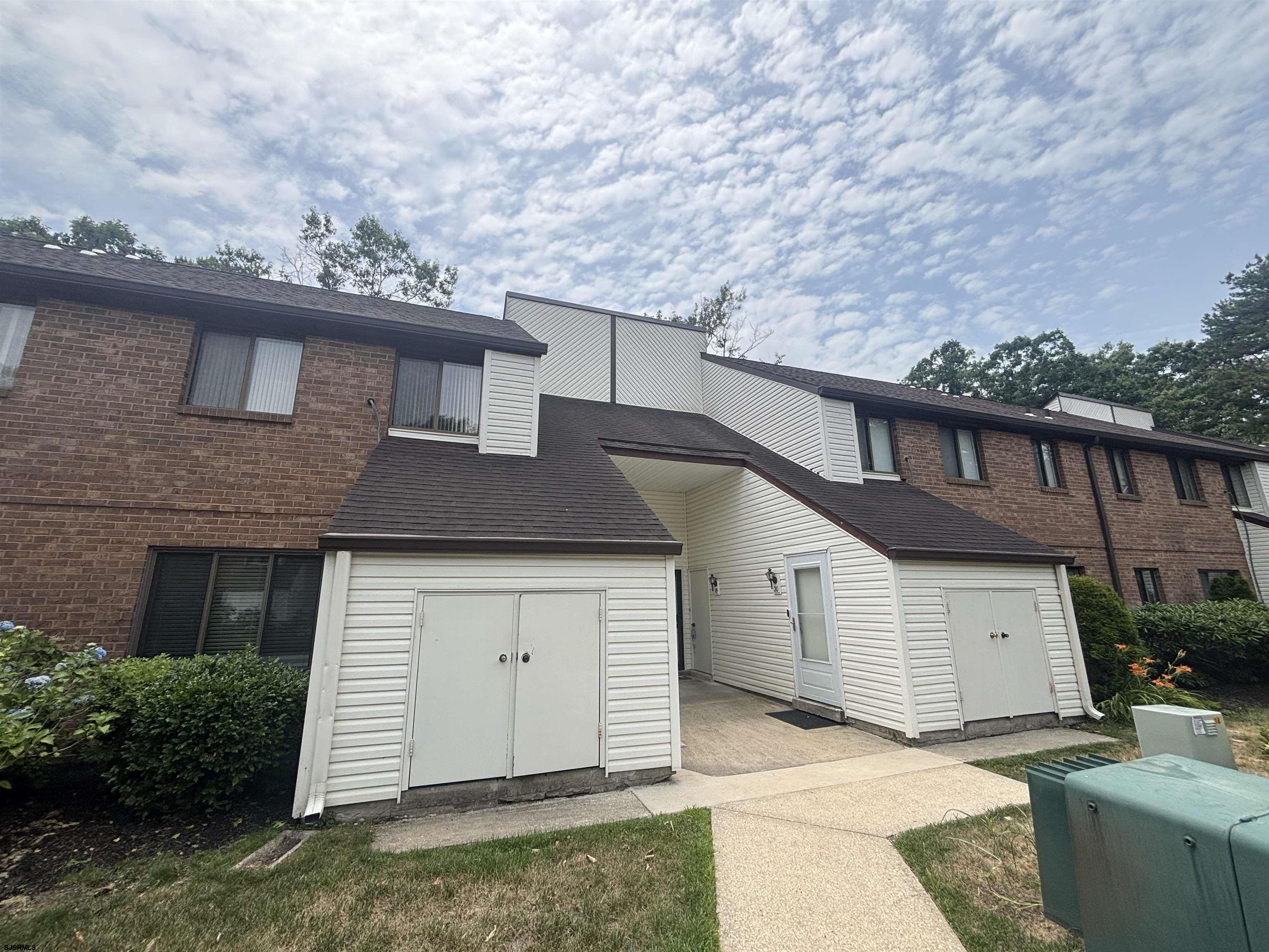18 Country Magnolia Egg Harbor Township NJ 08234