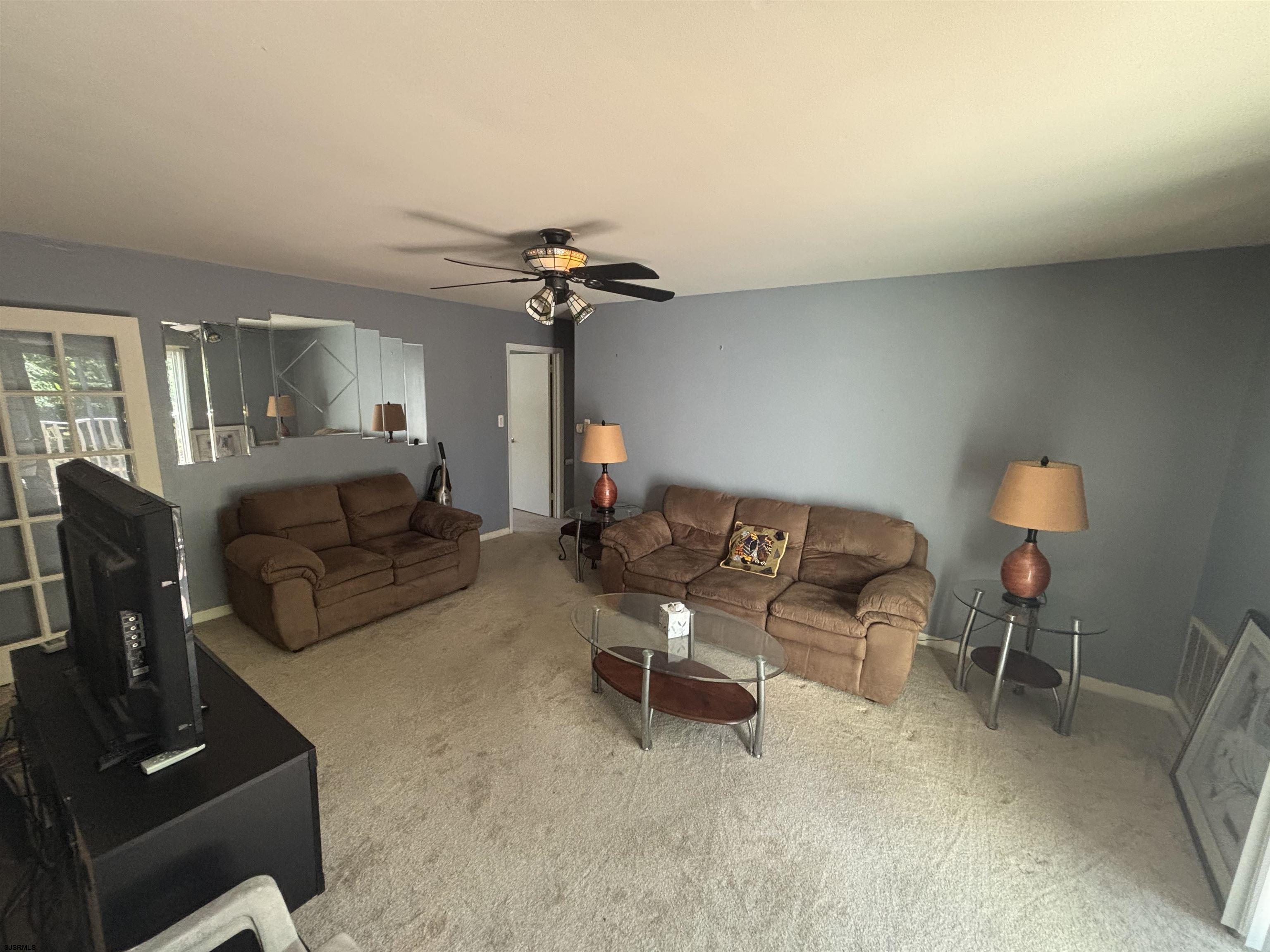 18 Country Magnolia Egg Harbor Township NJ 08234