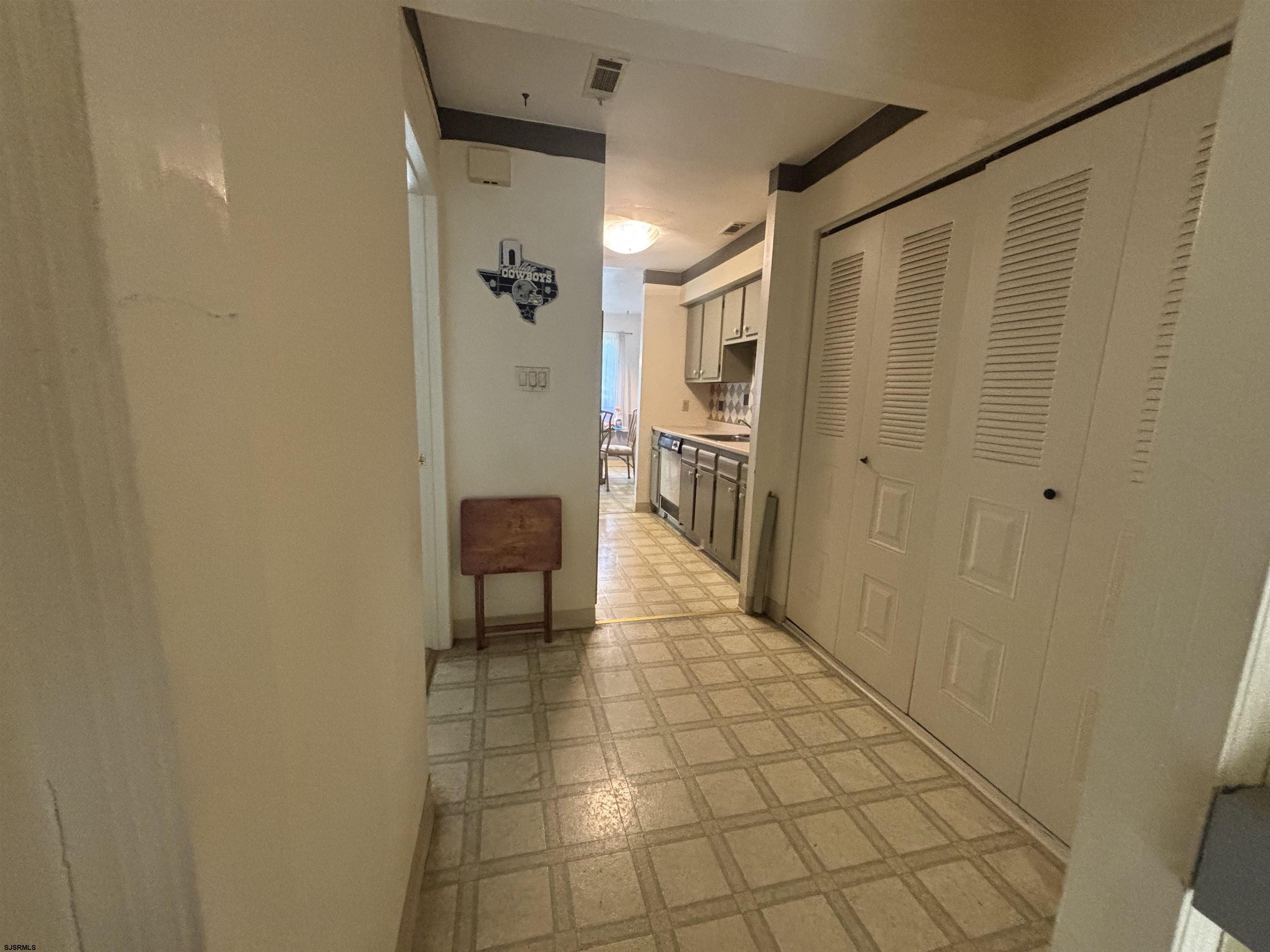 18 Country Magnolia Egg Harbor Township NJ 08234