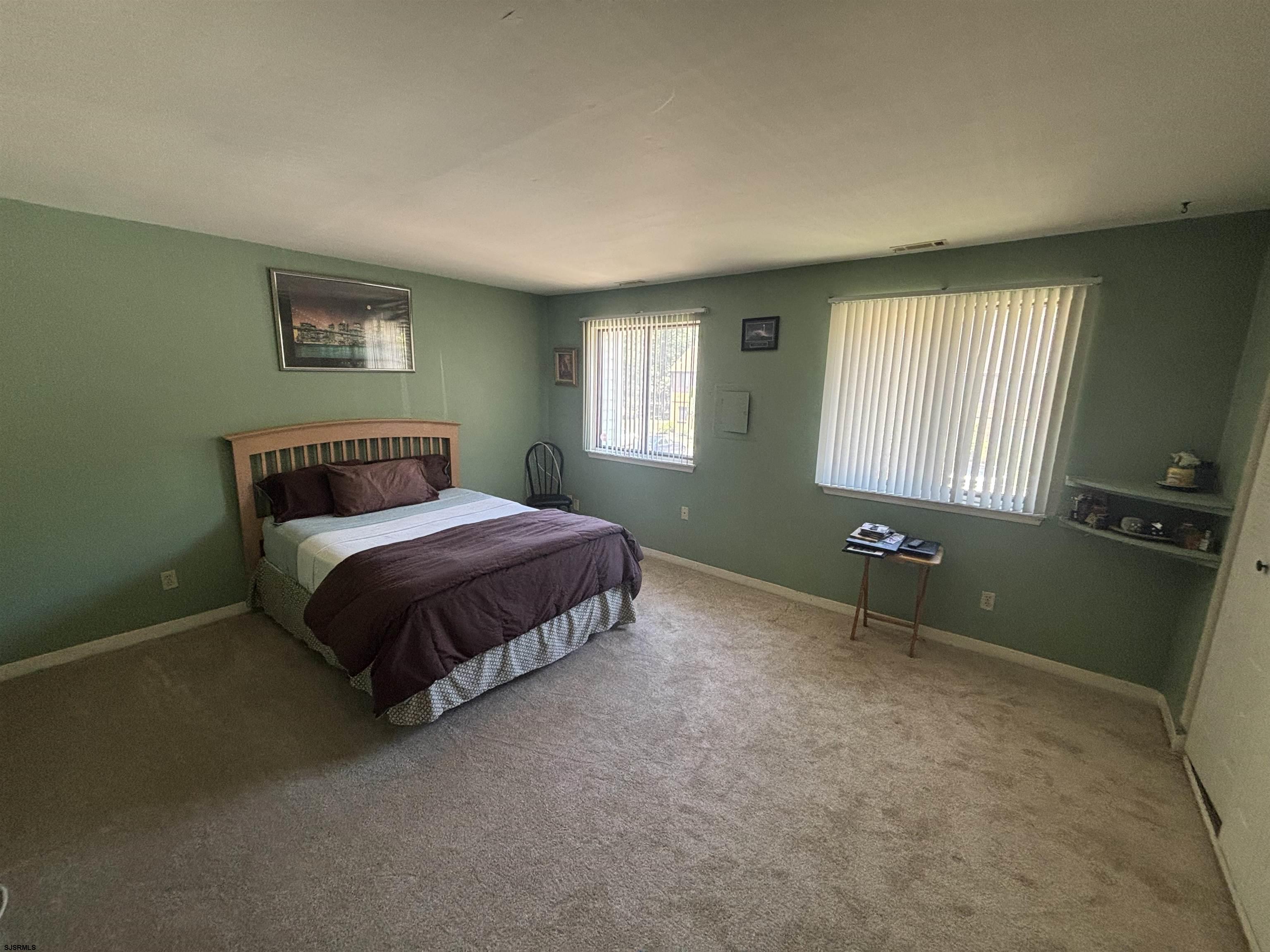 18 Country Magnolia Egg Harbor Township NJ 08234