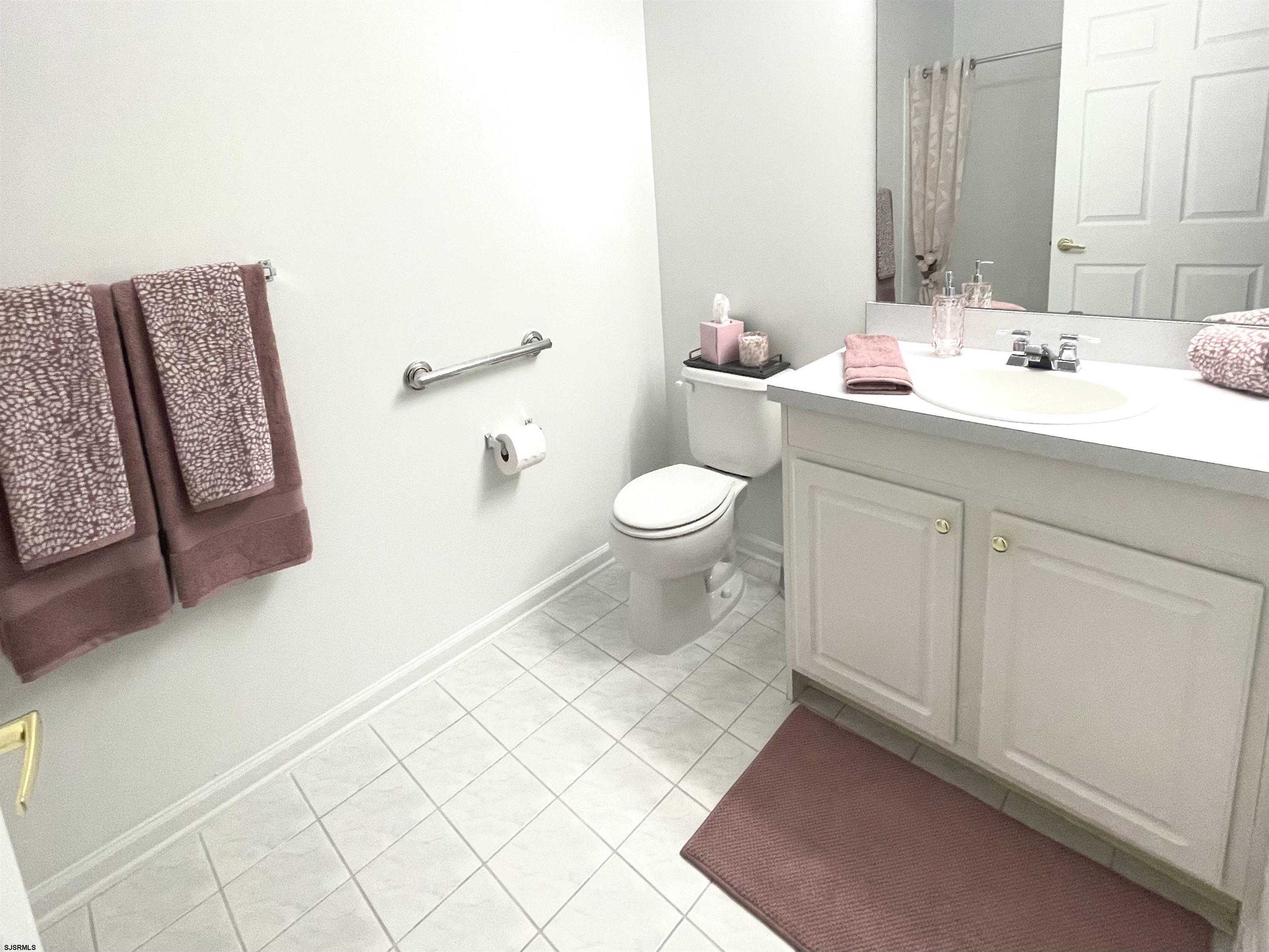 669 E Chancery Lane Galloway Township NJ 08205
