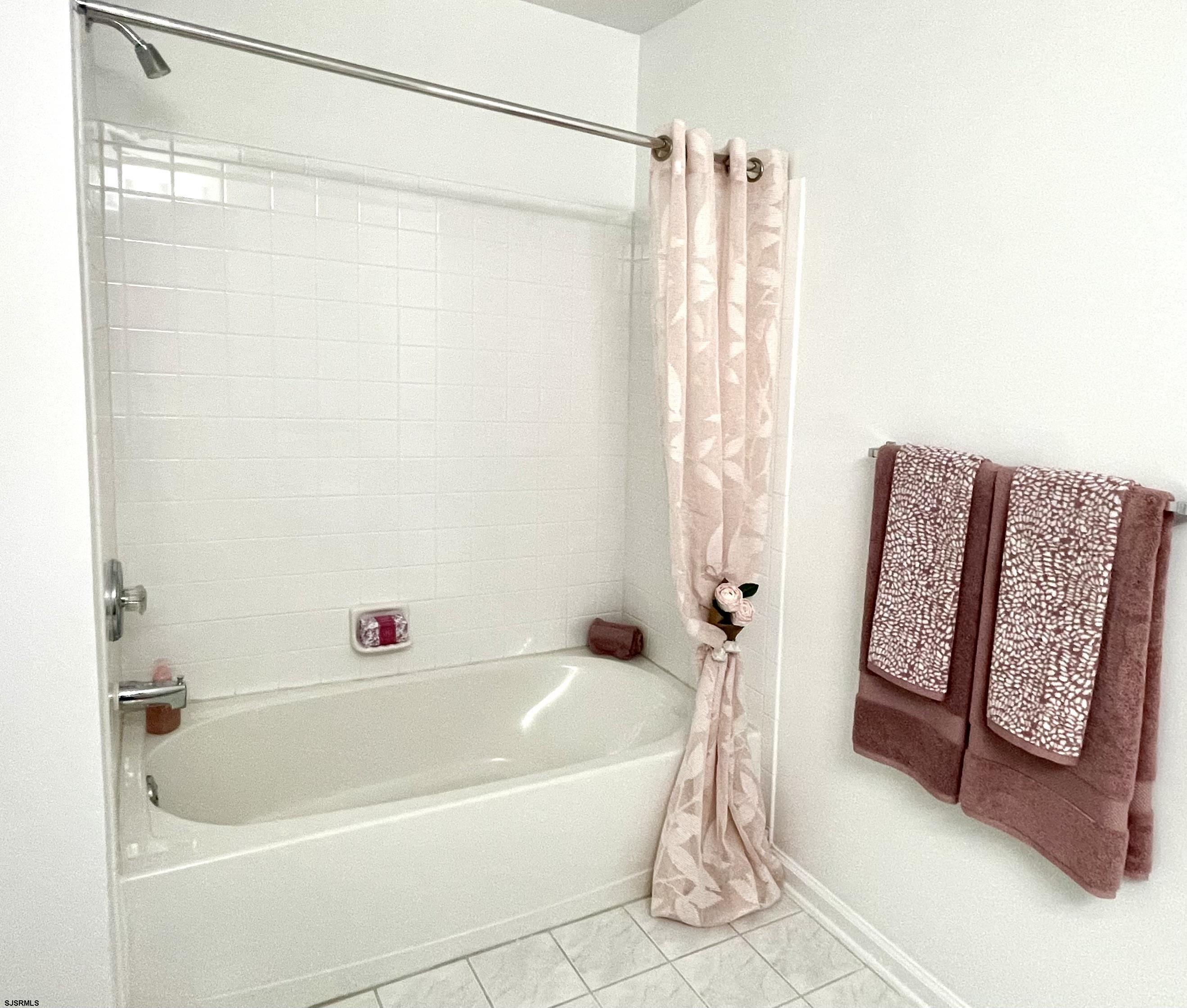 669 E Chancery Lane Galloway Township NJ 08205