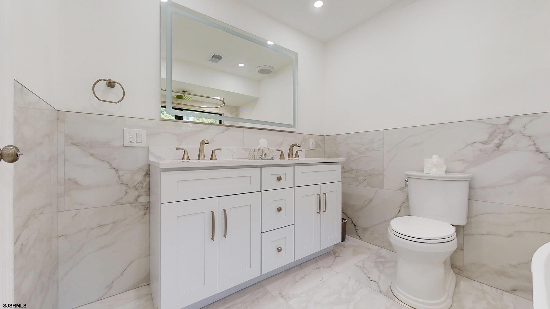 63 Bayview Drive Somers Point NJ 08244