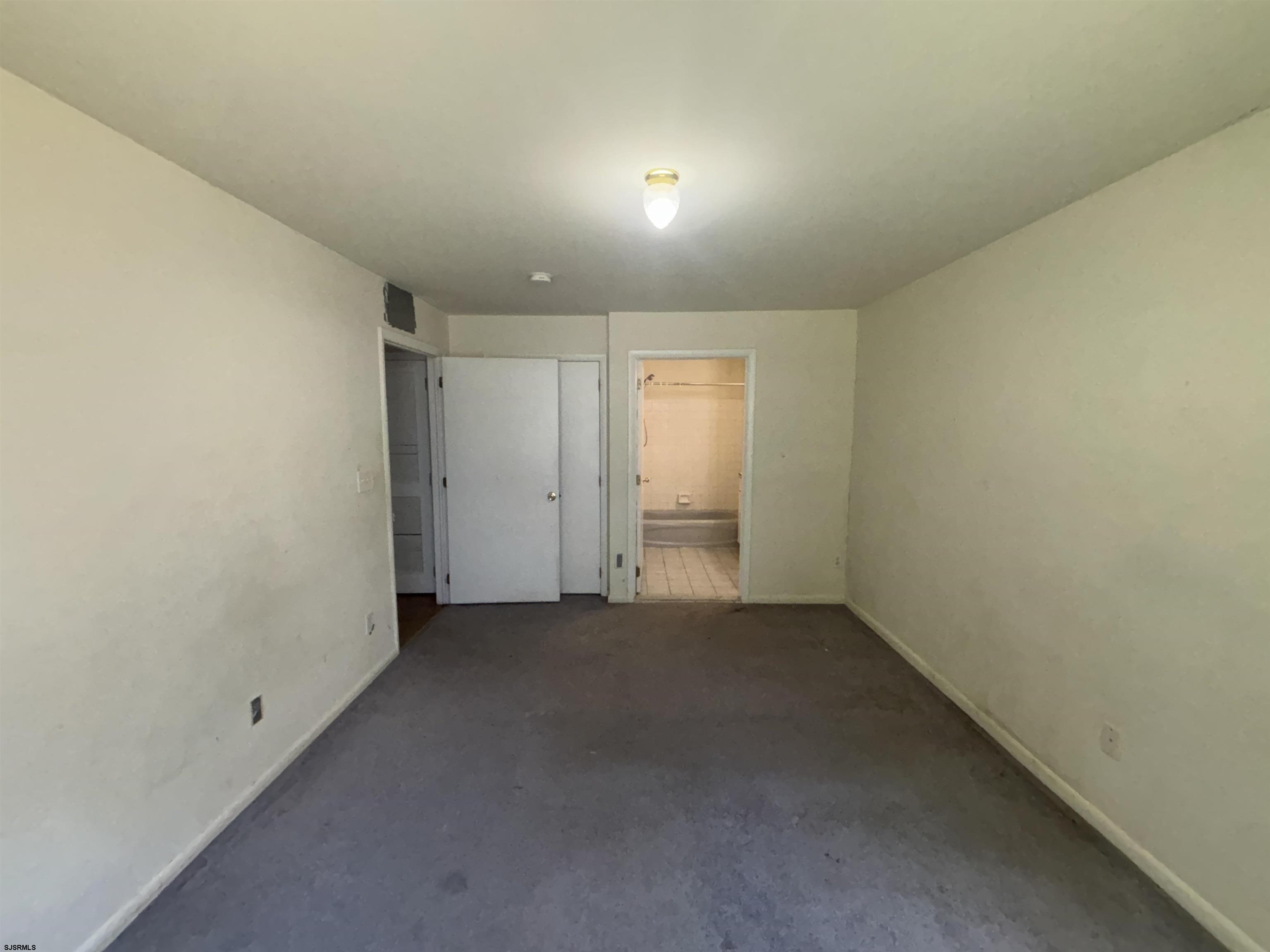 5G Oyster Bay Road Absecon NJ 08401-0000