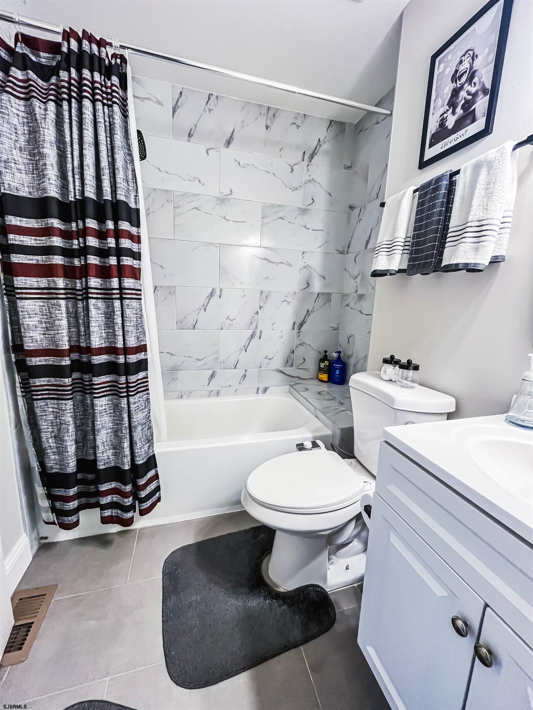 4877 Hawthorne Lane Hamilton Township NJ 08330
