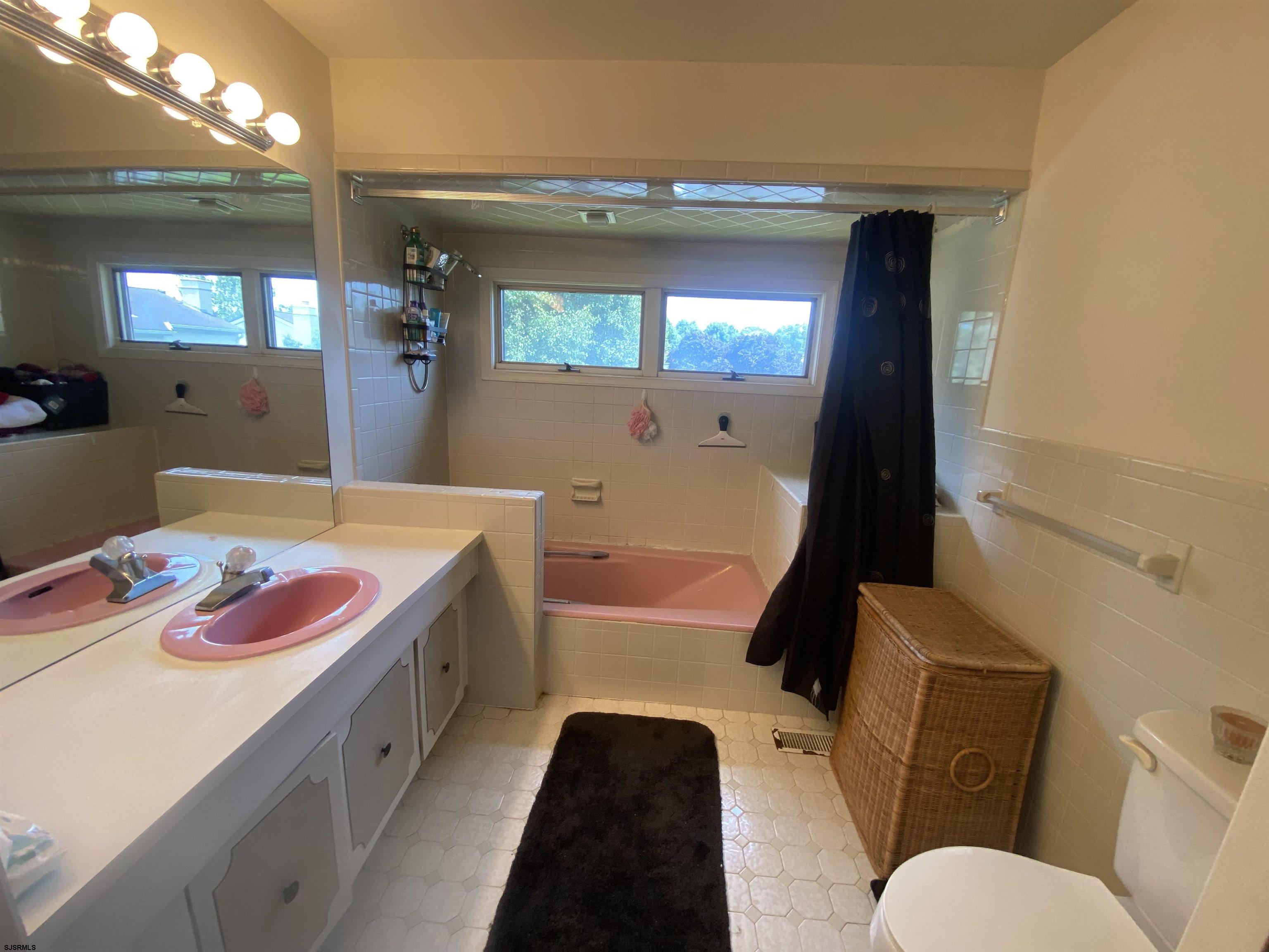 48 Greate Bay Somers Point NJ 08244