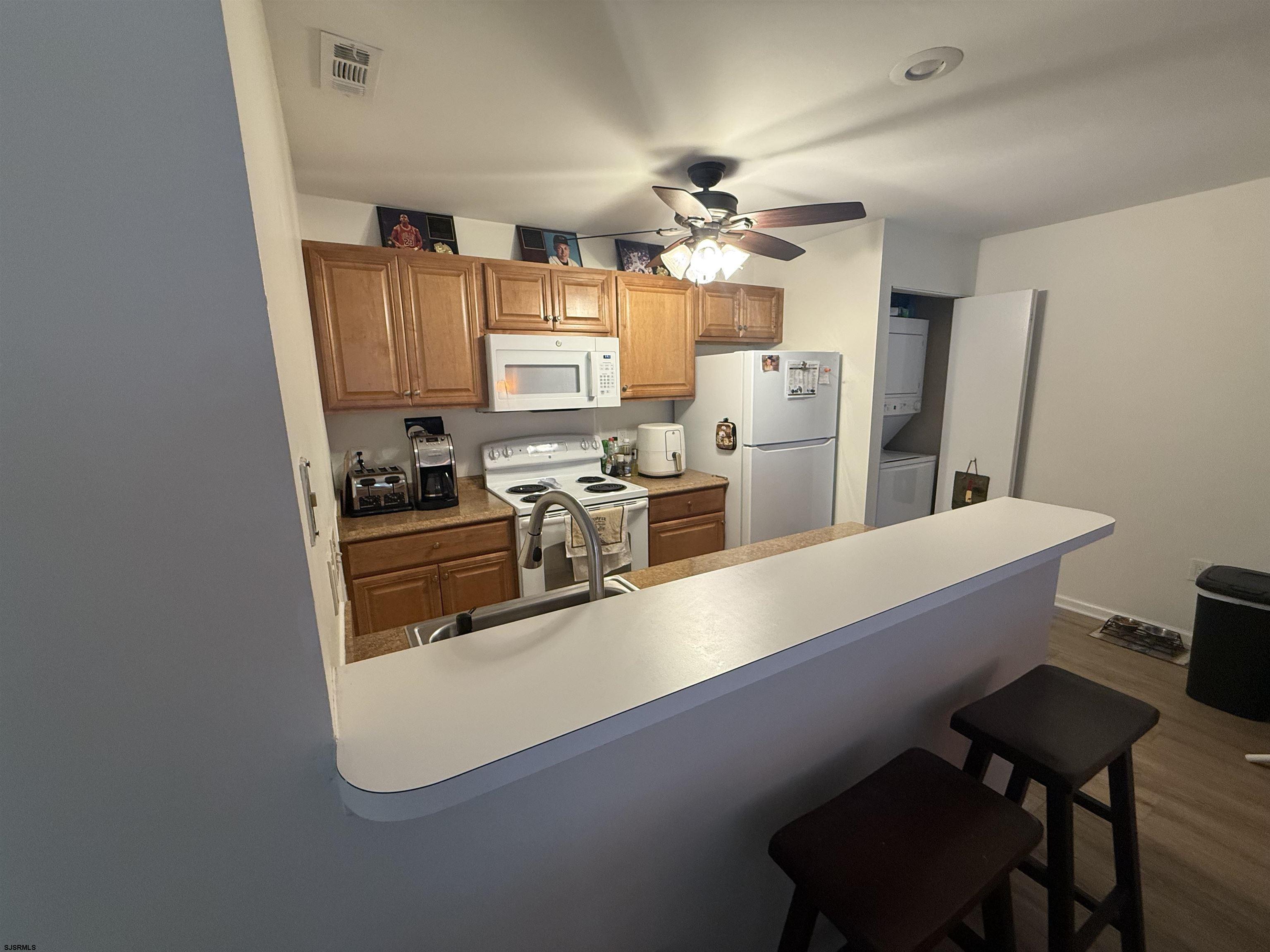 156 Driftwood Court Smithville NJ 08205
