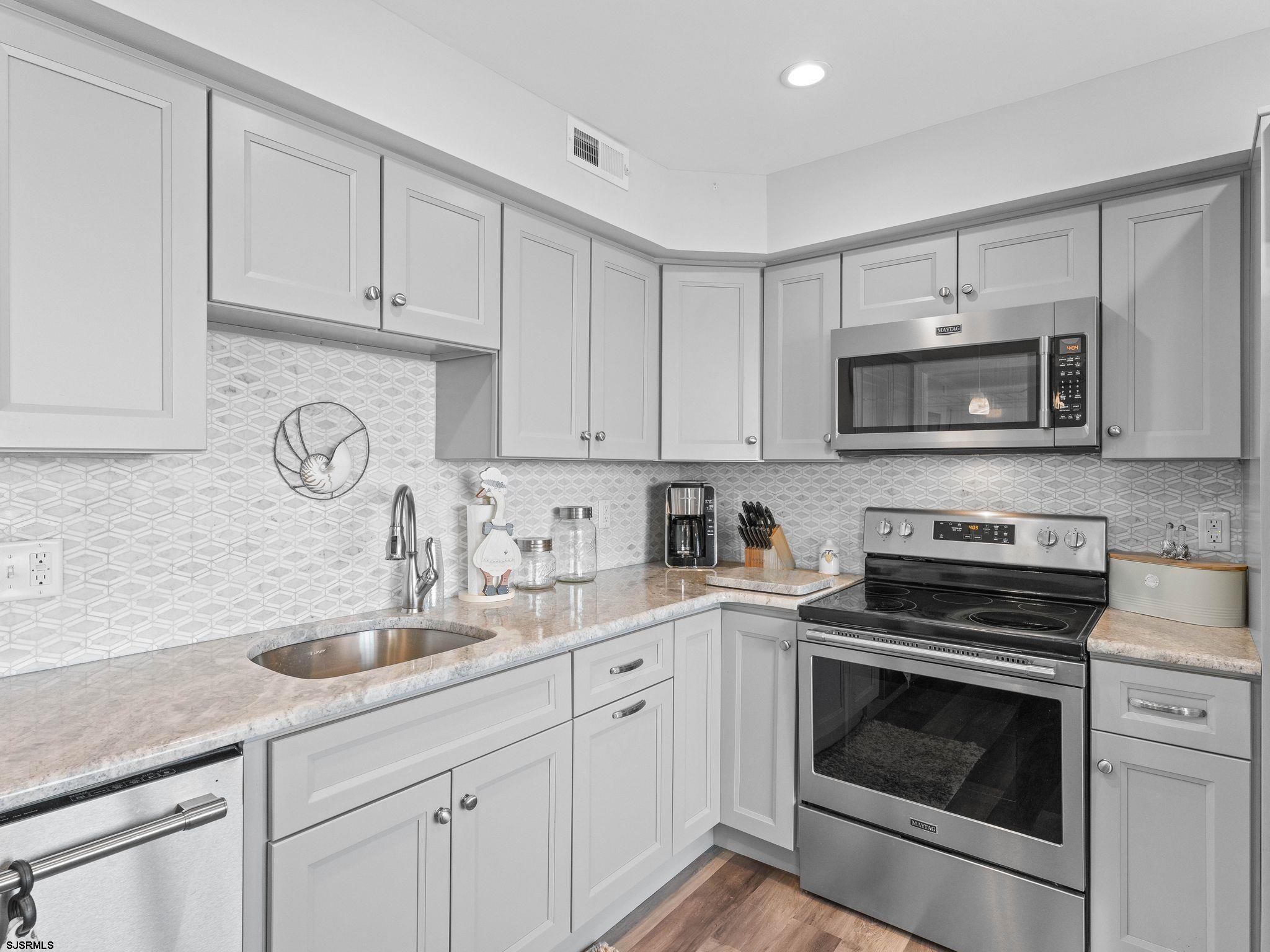 444 W Shore Drive Brigantine NJ 08203-2441