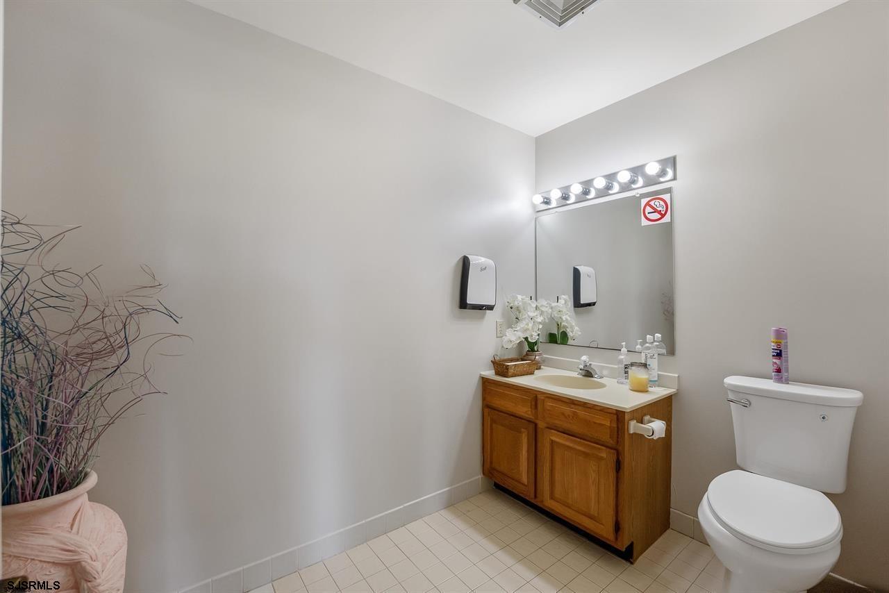 3210 Dolphin Avenue Northfield NJ 08225