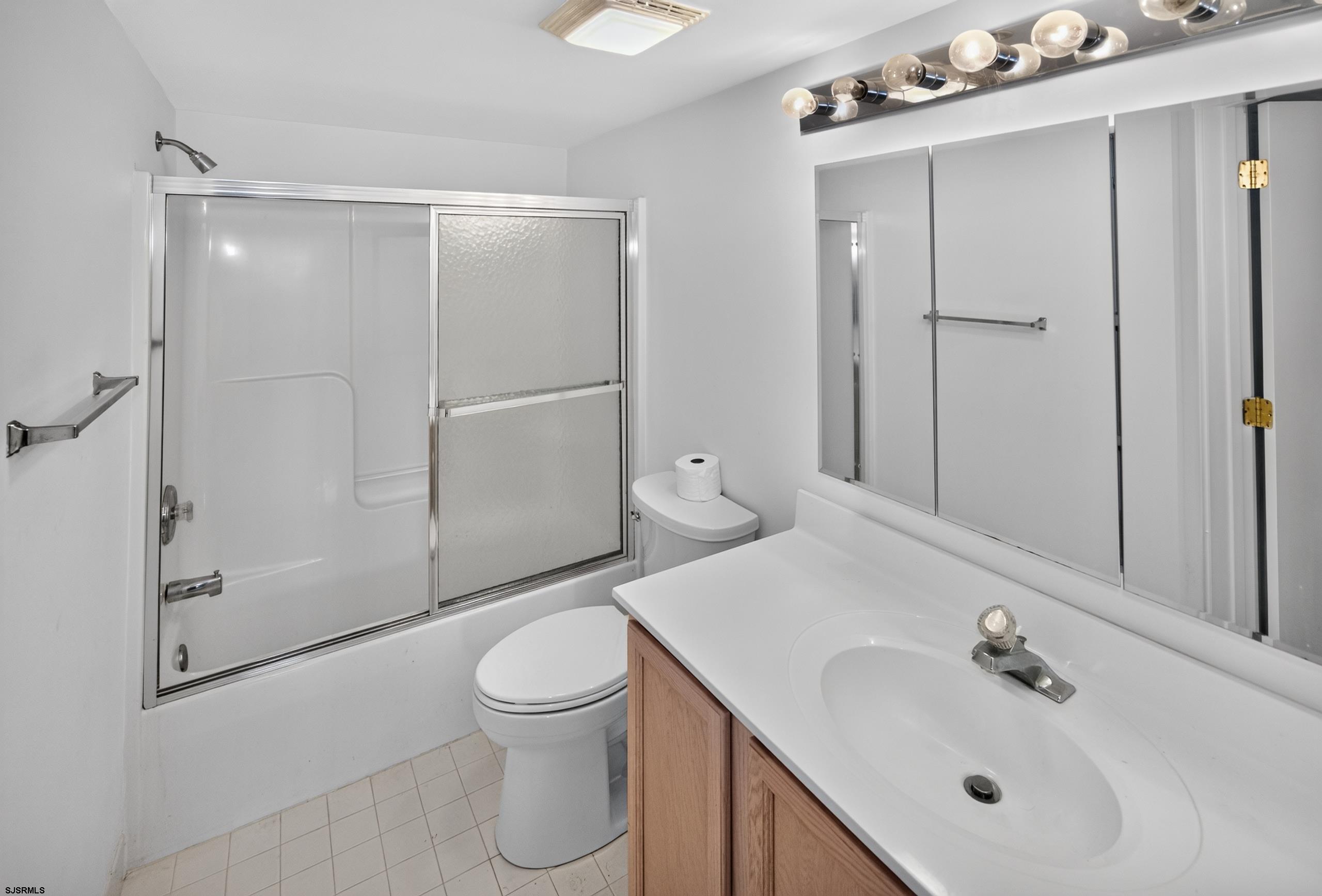 4301 Dolphin Avenue Northfield NJ 08225