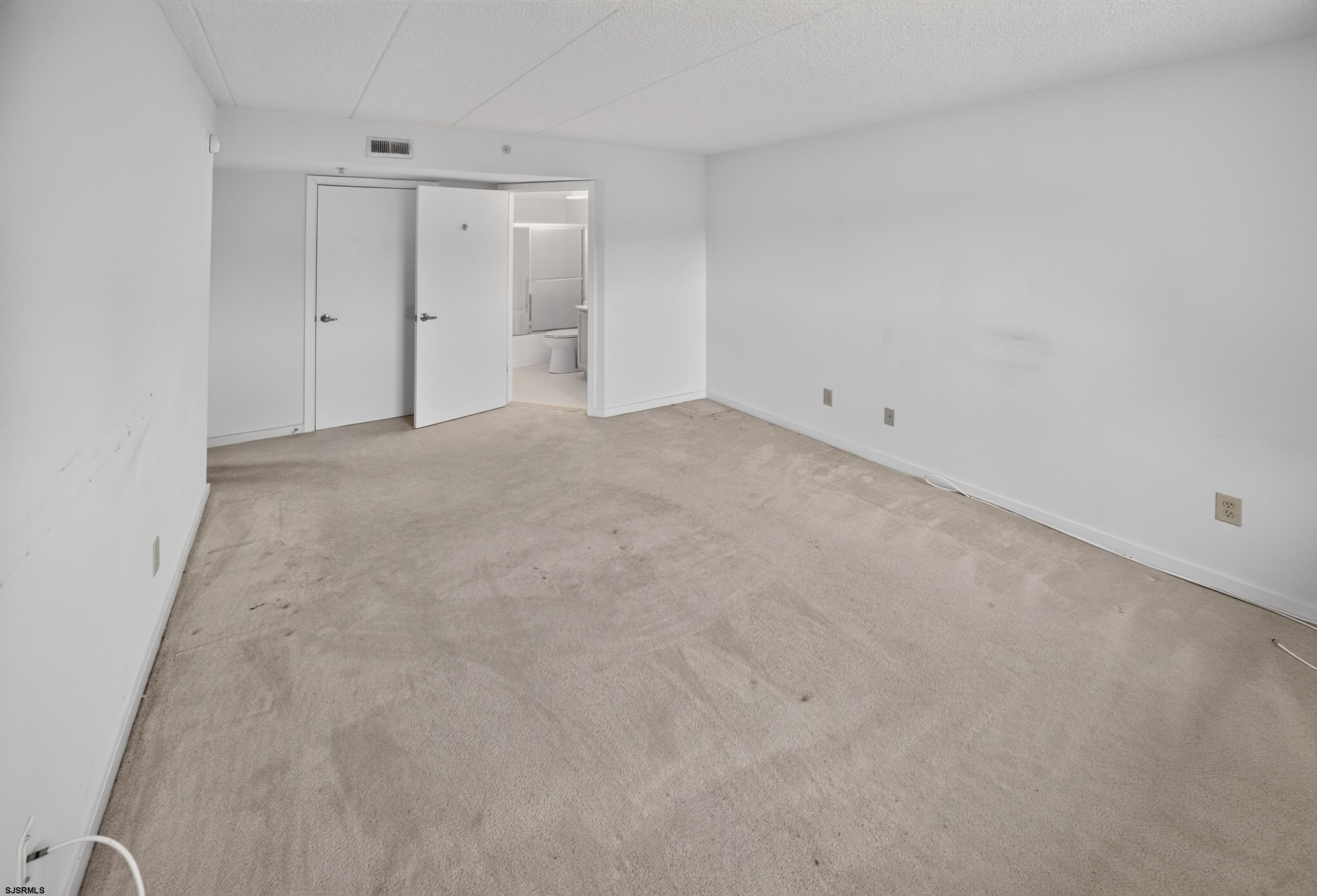 4301 Dolphin Avenue Northfield NJ 08225