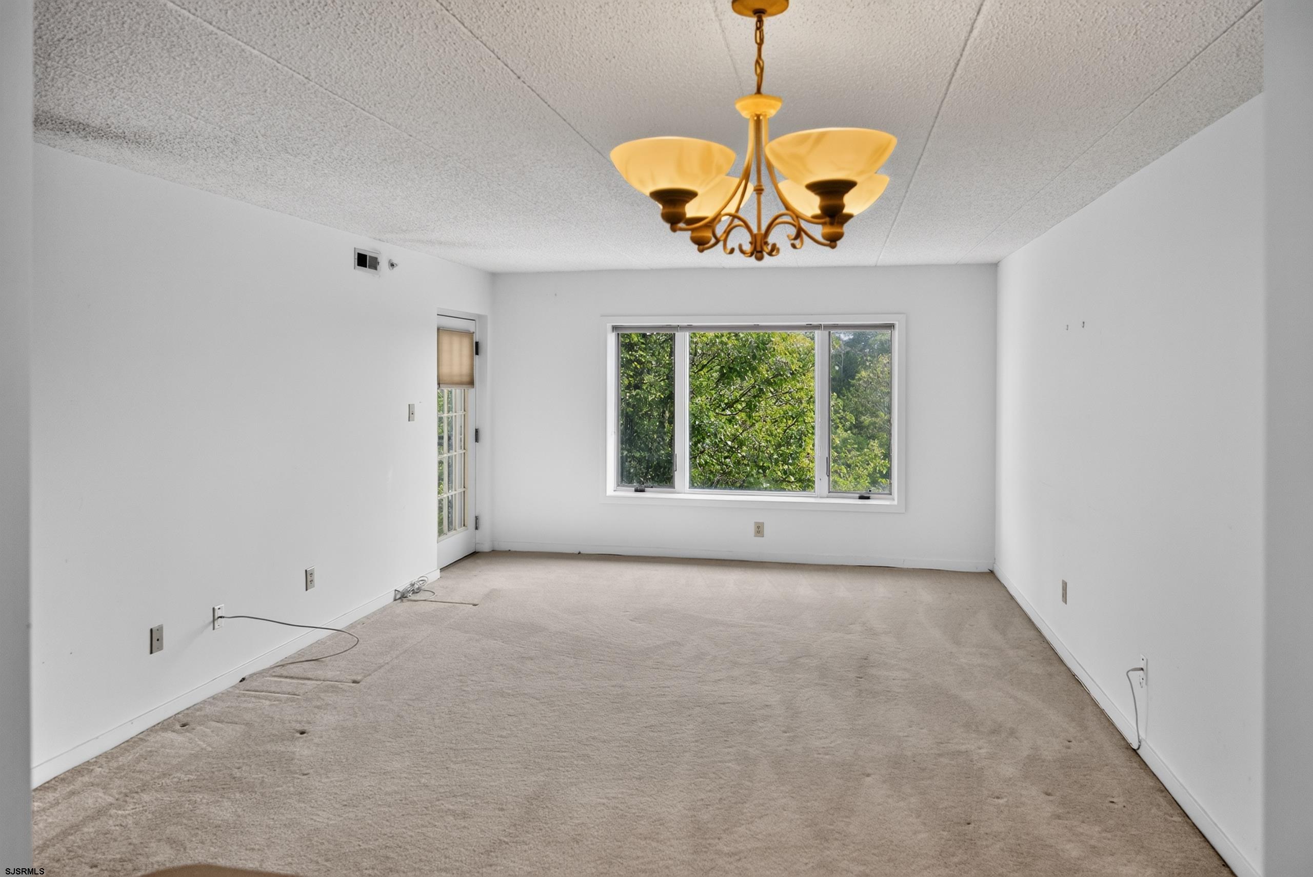 4301 Dolphin Avenue Northfield NJ 08225