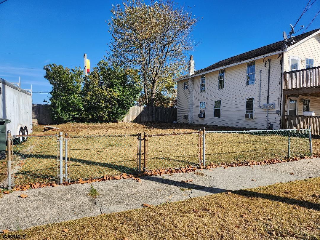 621 N Trenton Avenue Atlantic City NJ 08401