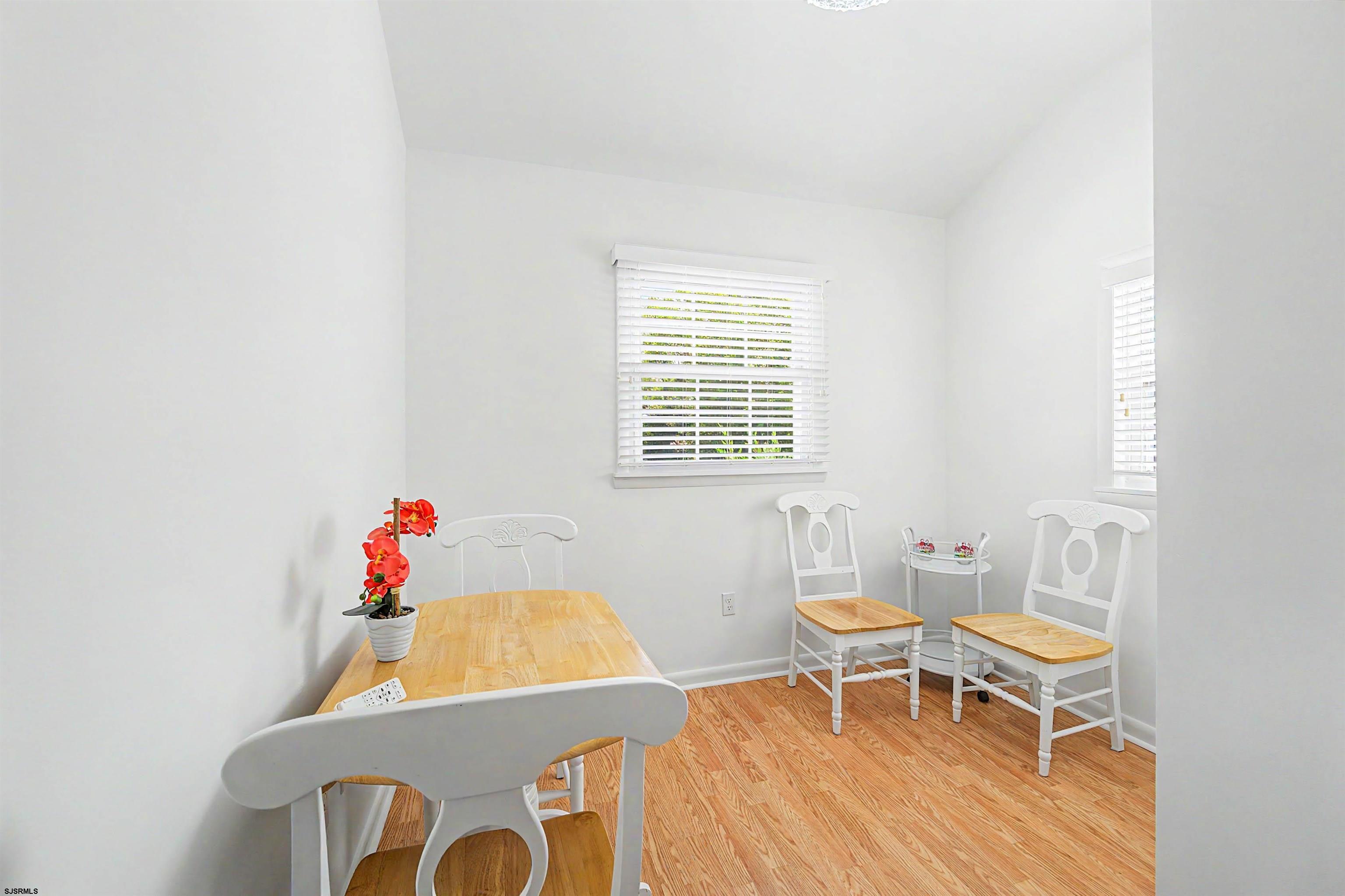 112 E Pierson Avenue Somers Point NJ 08244