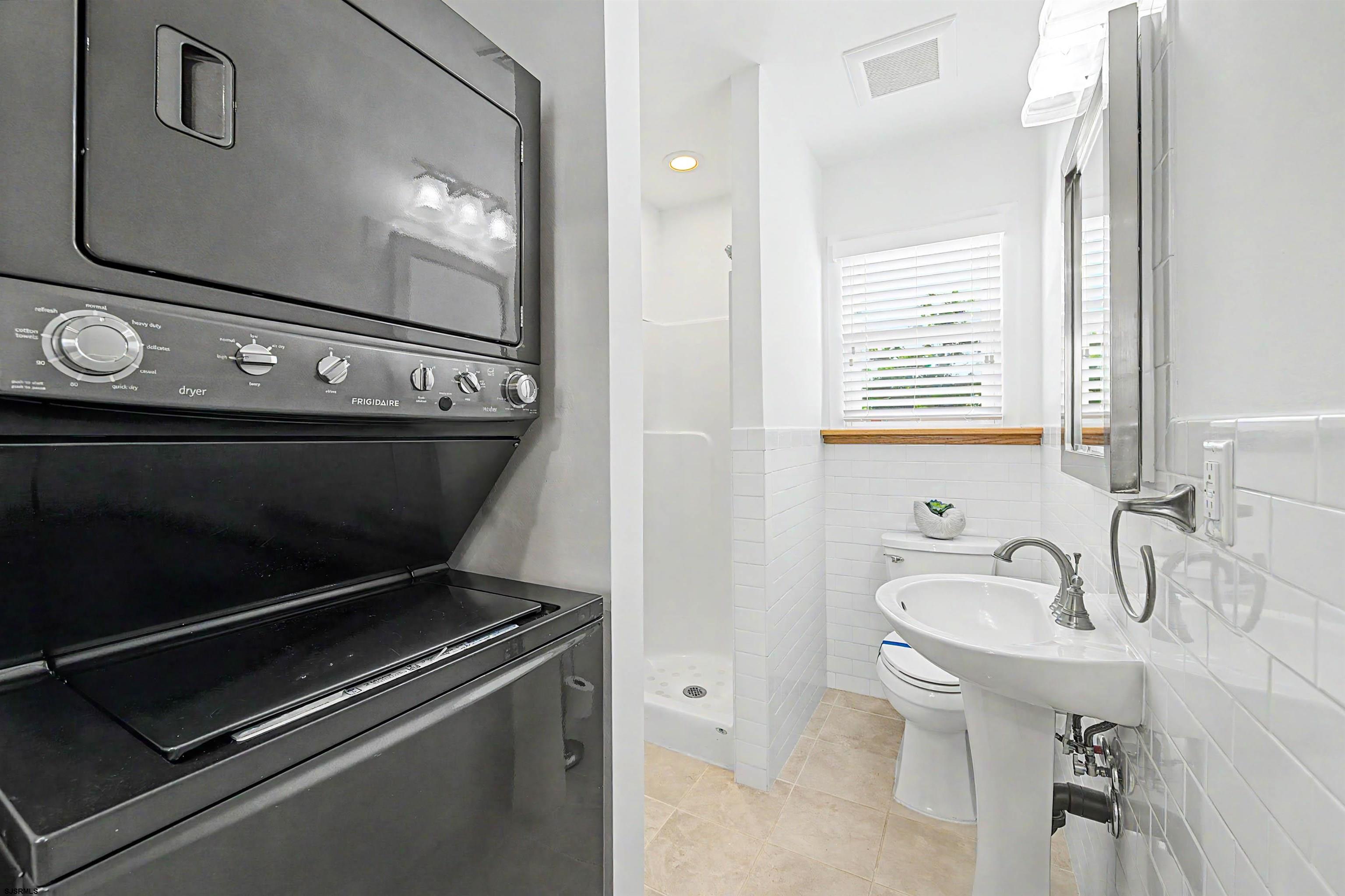 112 E Pierson Avenue Somers Point NJ 08244