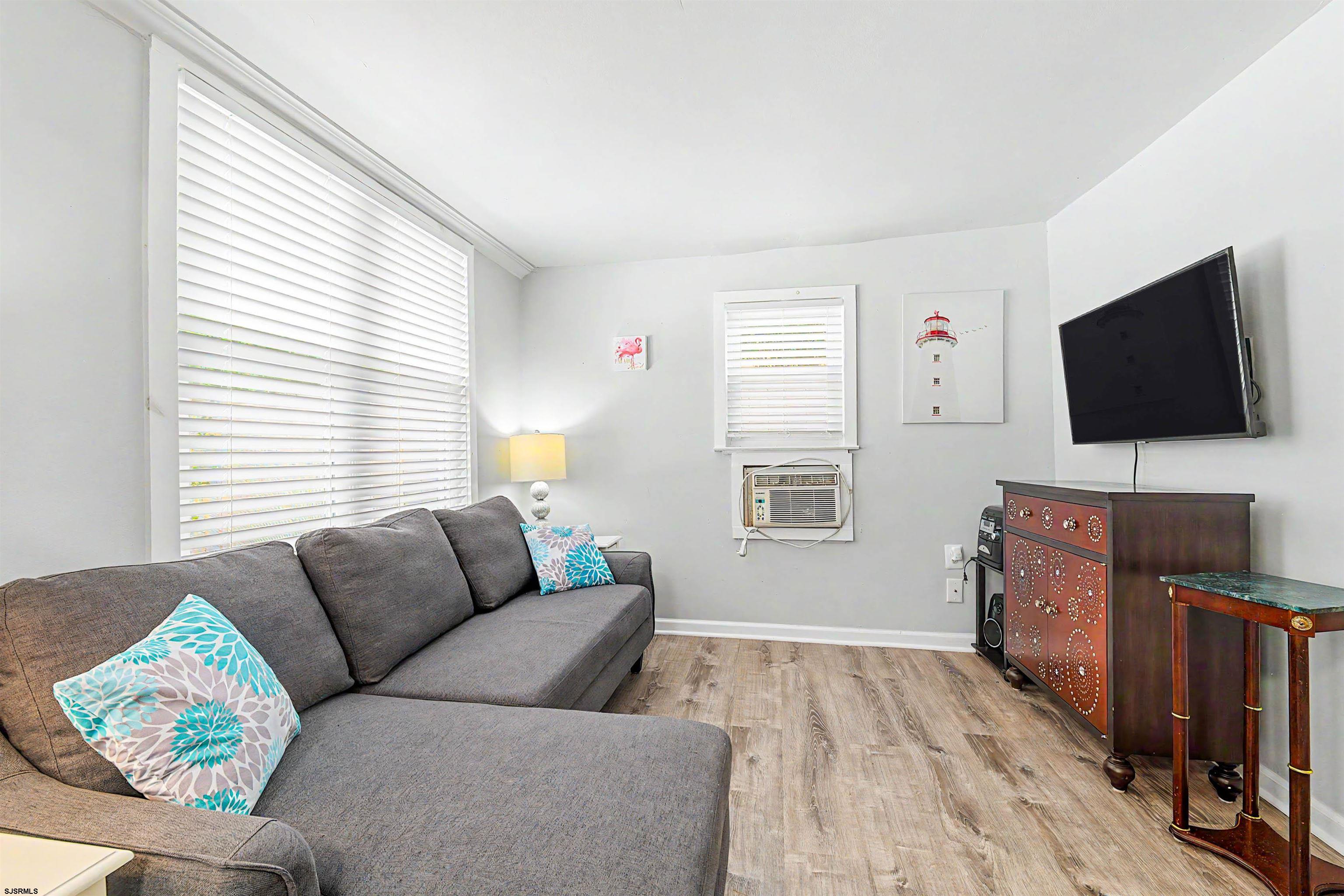 112 E Pierson Avenue Somers Point NJ 08244