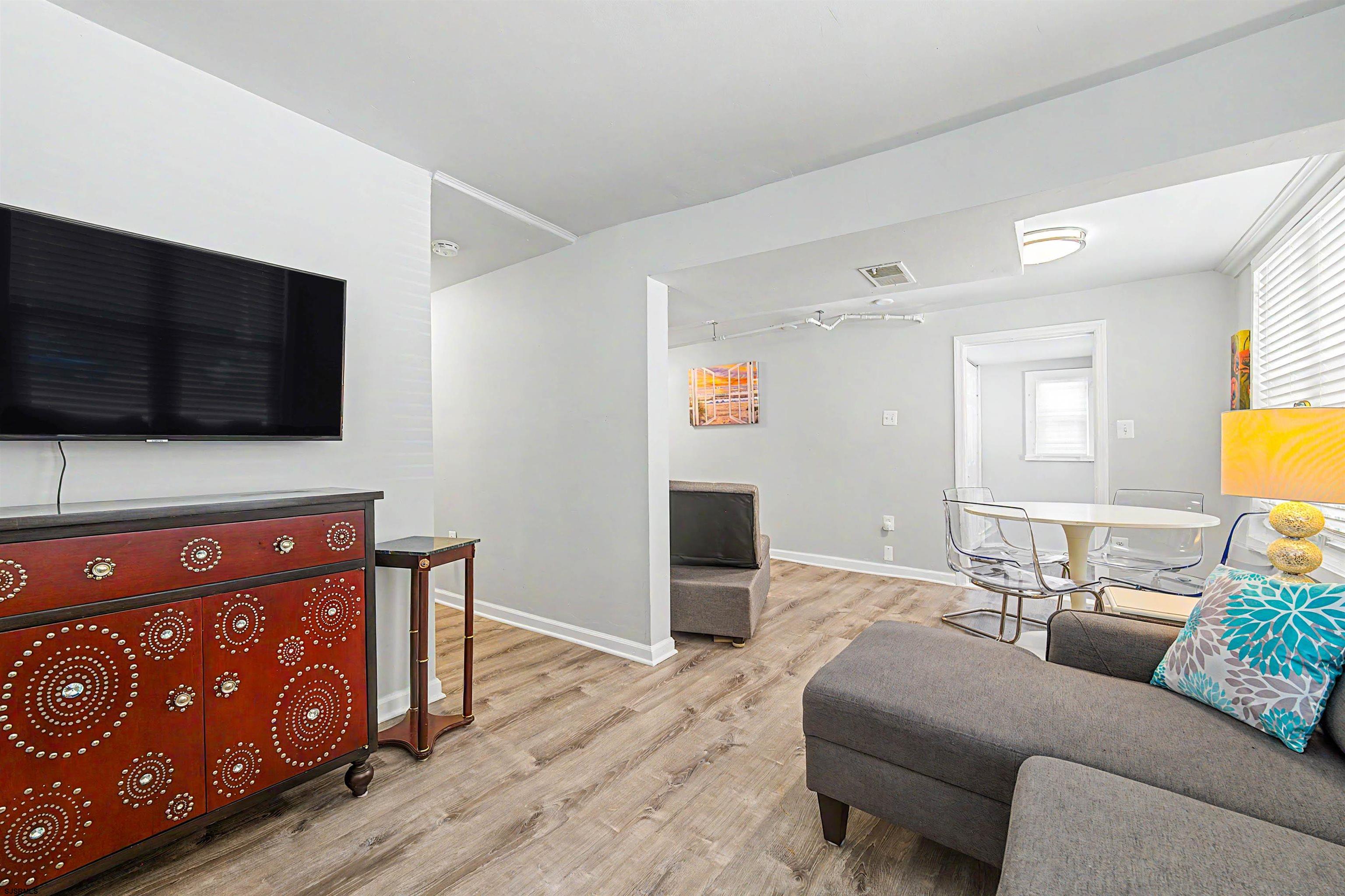 112 E Pierson Avenue Somers Point NJ 08244