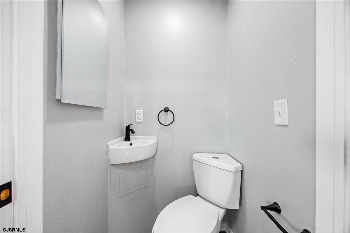 211 S 2nd Street Brigantine NJ 08203