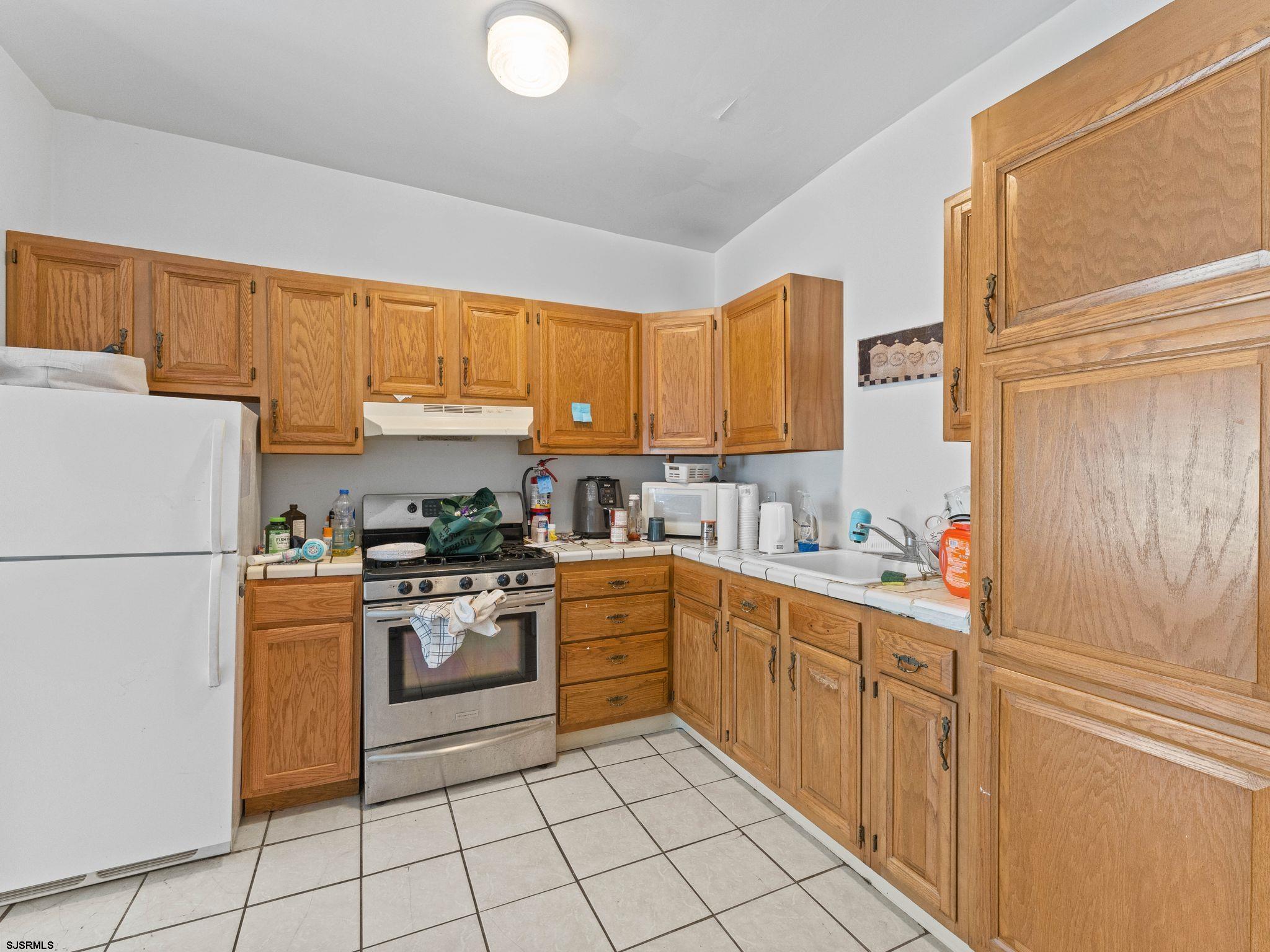 238-240 W Wildwood Avenue Wildwood NJ 08260