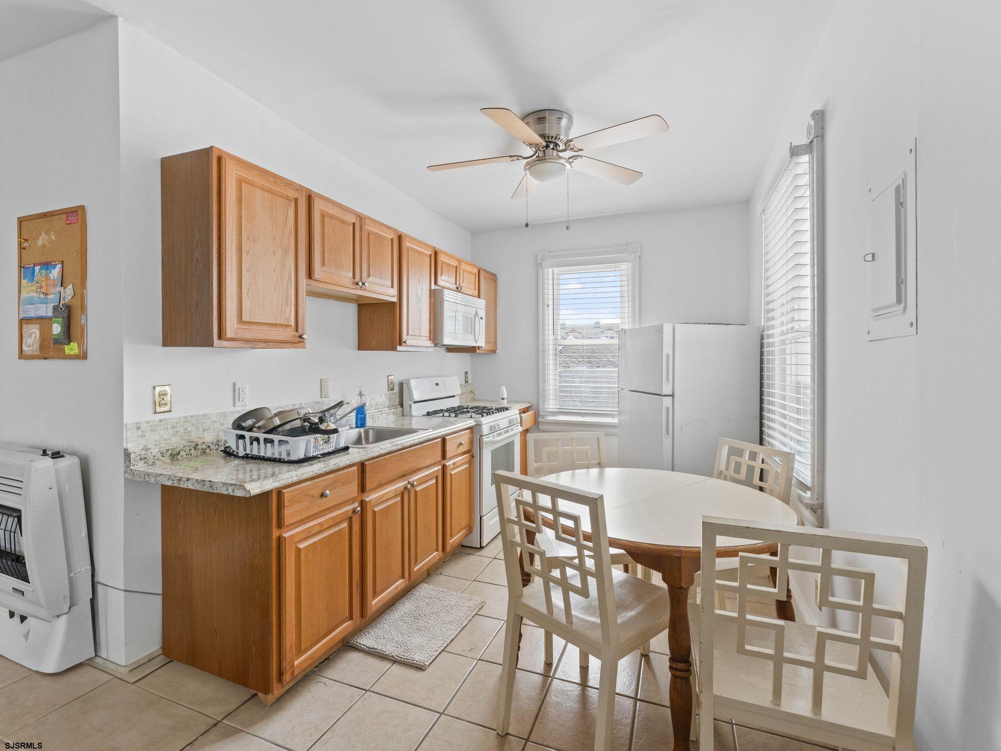 238-240 W Wildwood Avenue Wildwood NJ 08260