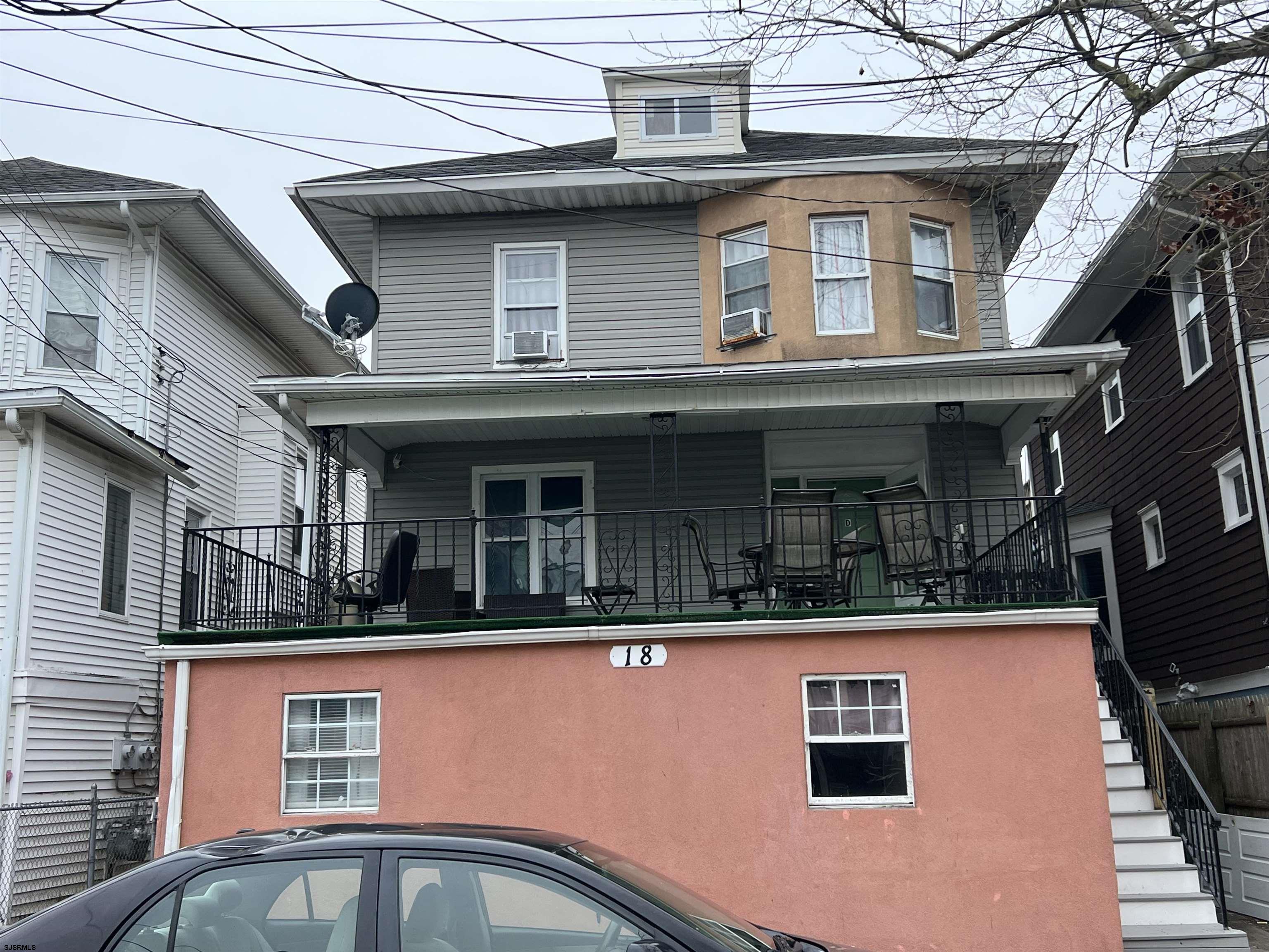 18 N Sovereign Avenue Atlantic City NJ 08401-3641