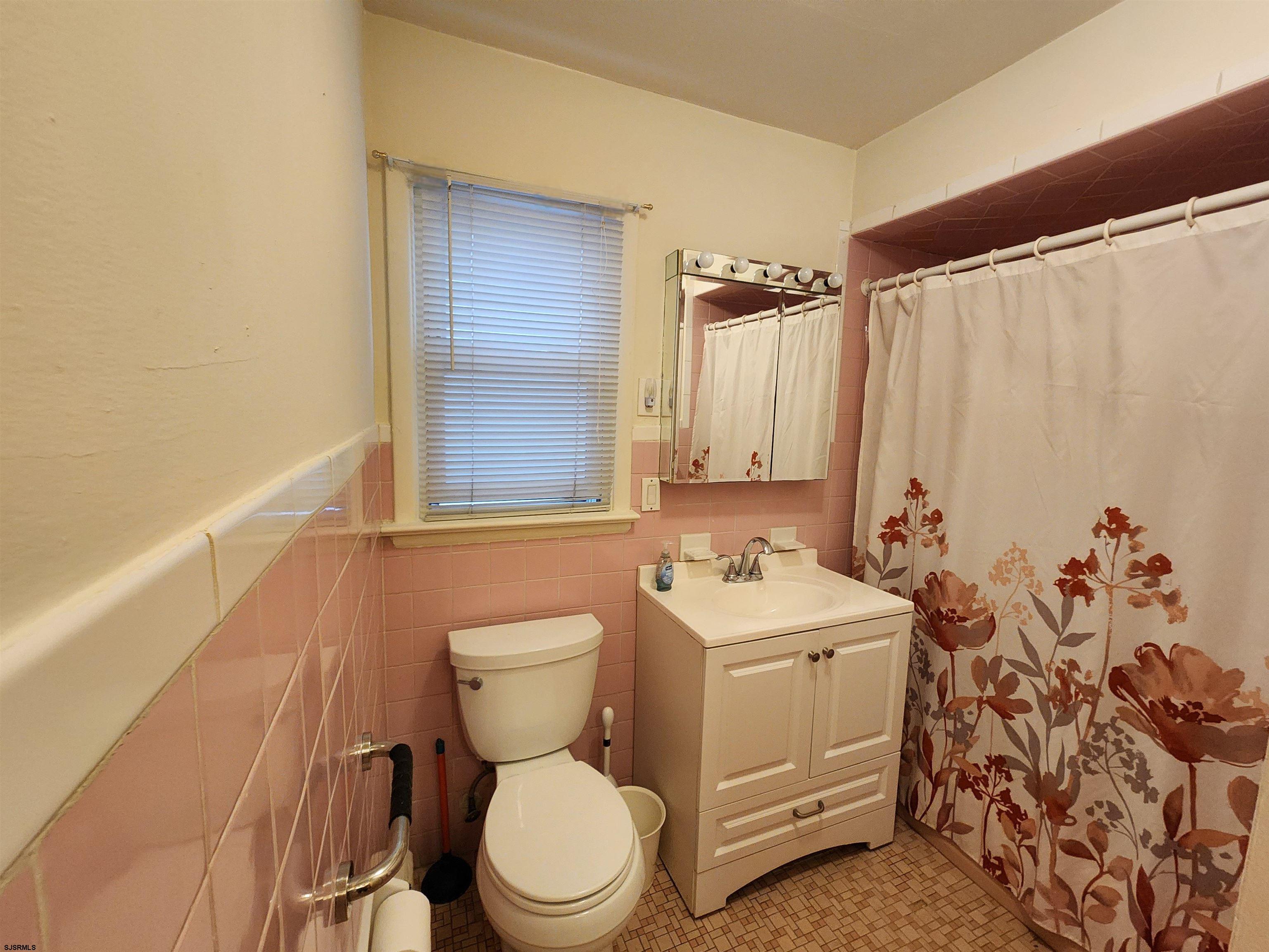 63 Williams Avenue Jersey City NJ 07304