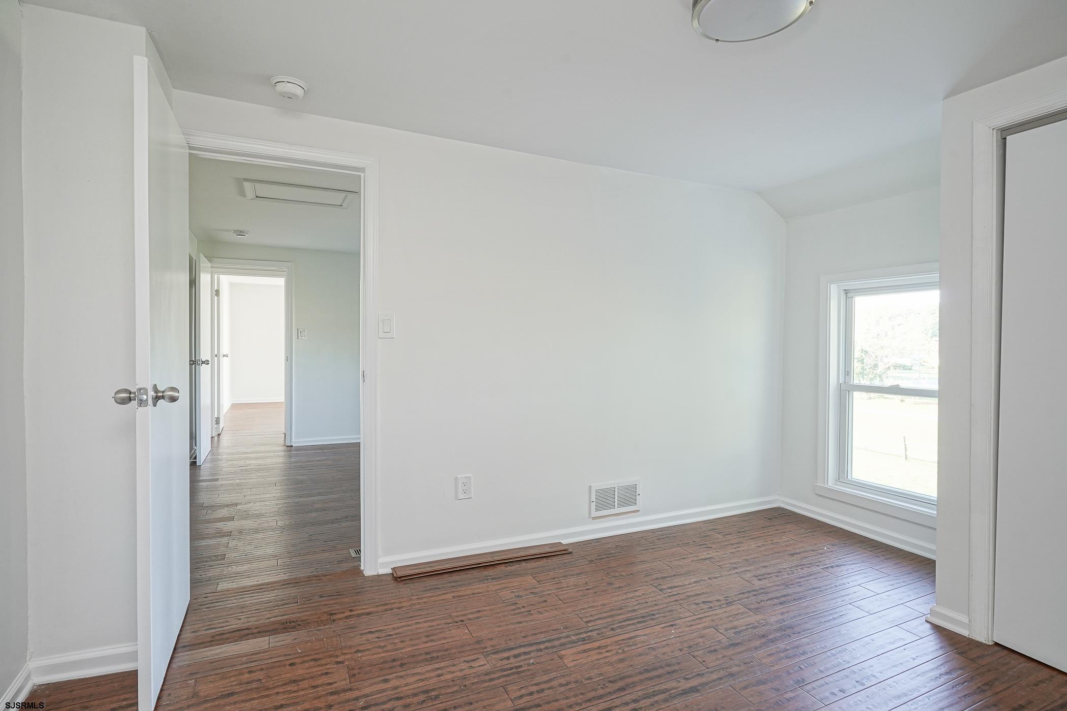 264 E Sherman Avenue Vineland NJ 08360