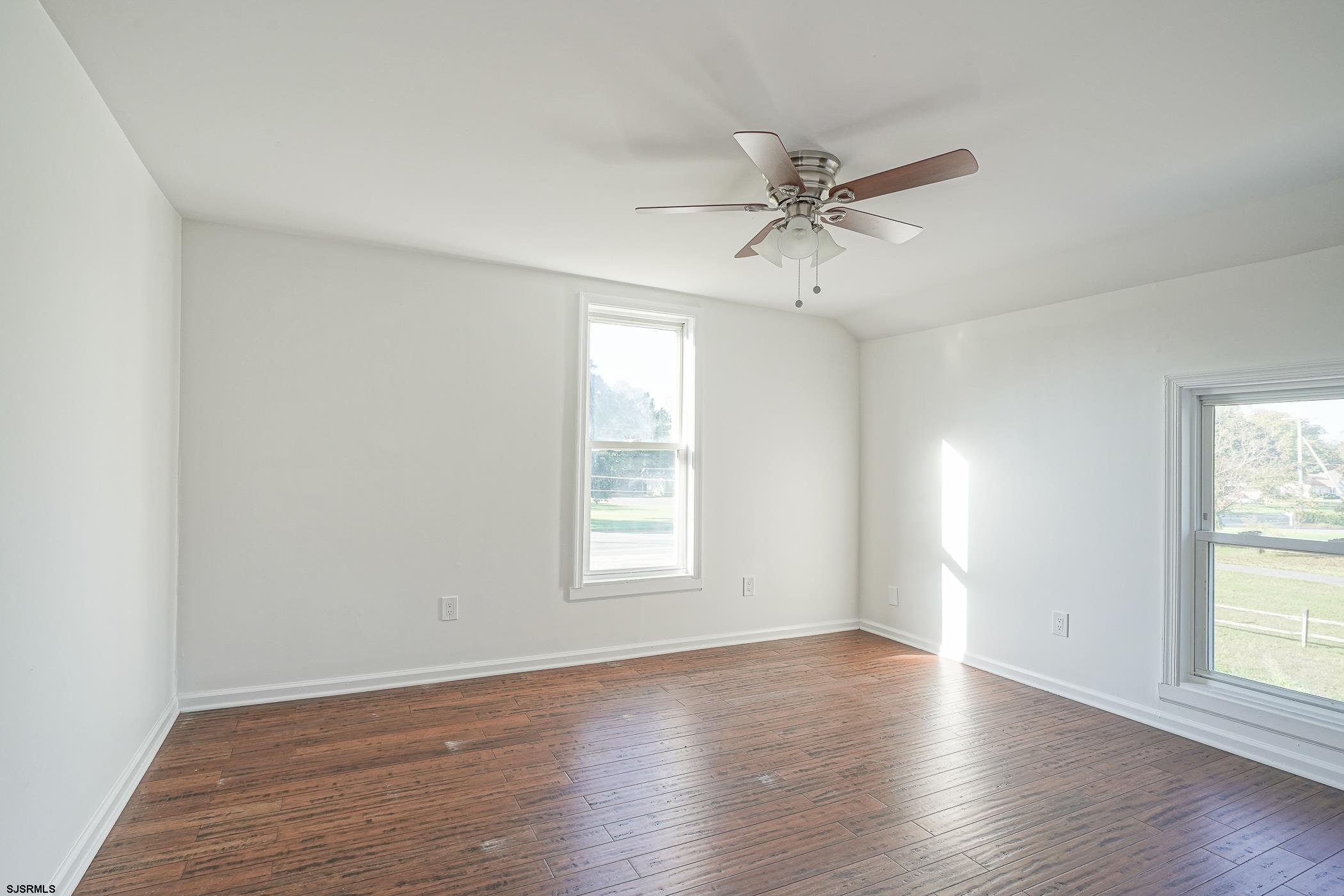 264 E Sherman Avenue Vineland NJ 08360