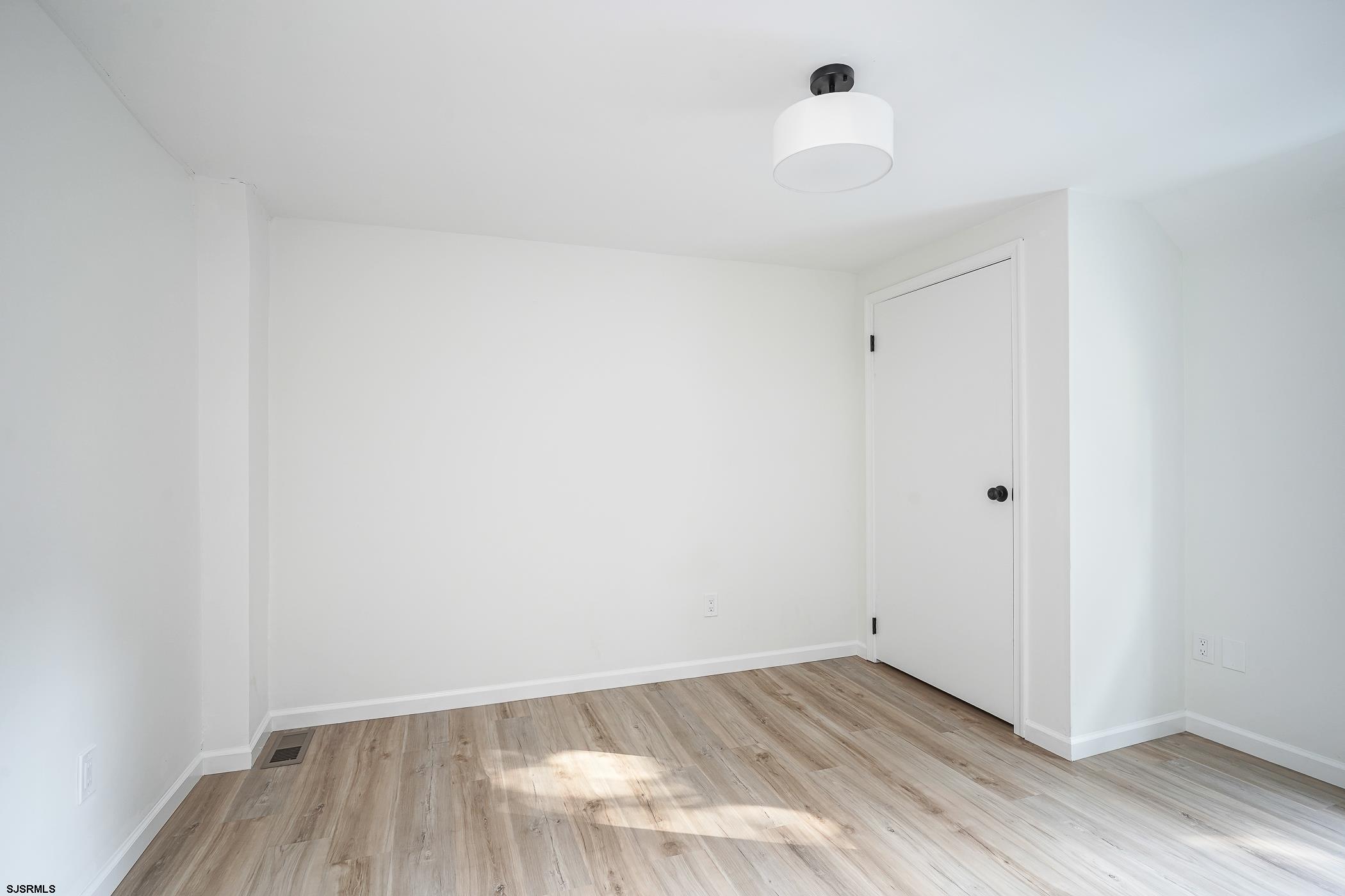 264 E Sherman Avenue Vineland NJ 08360