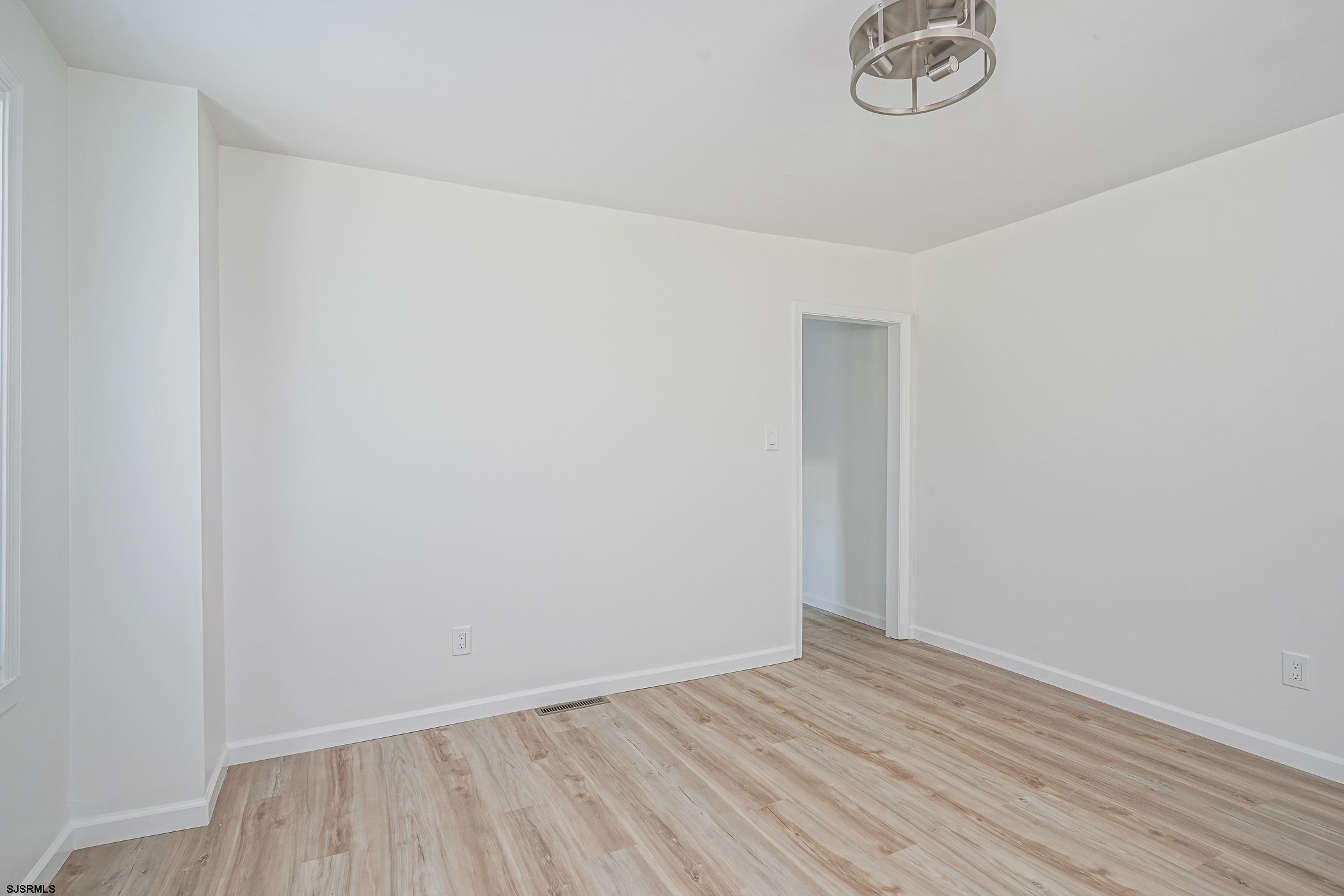 264 E Sherman Avenue Vineland NJ 08360