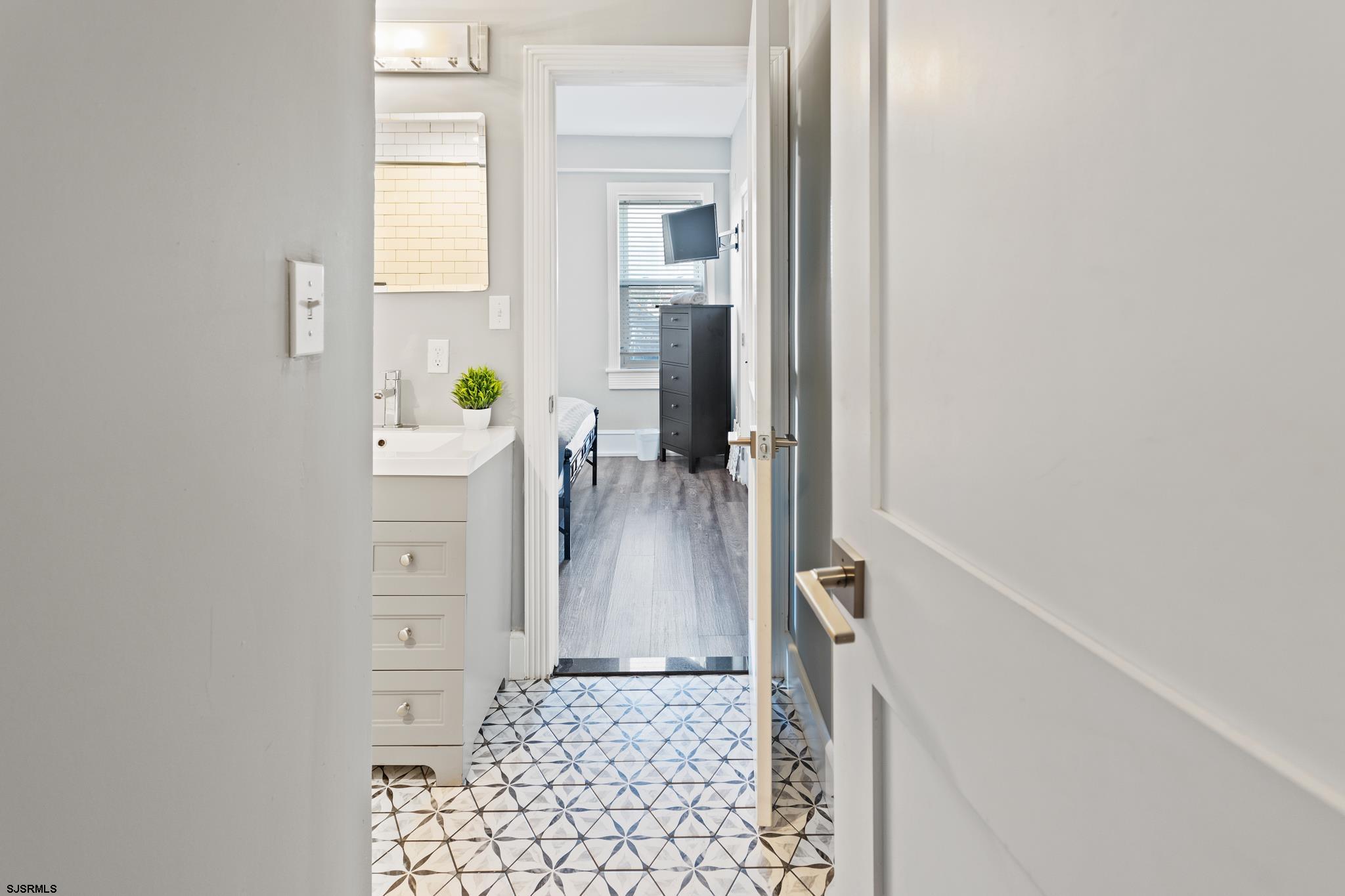 114 S Raleigh Avenue Atlantic City NJ 08401