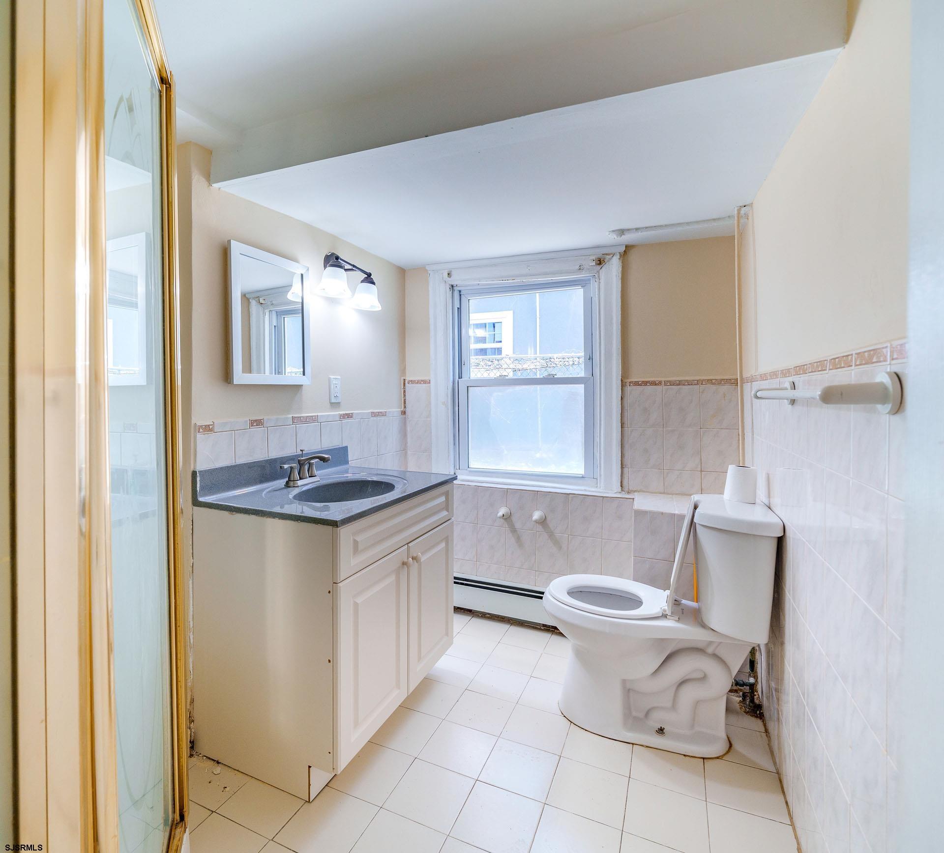 65 N Laclede Place Atlantic City NJ 08401