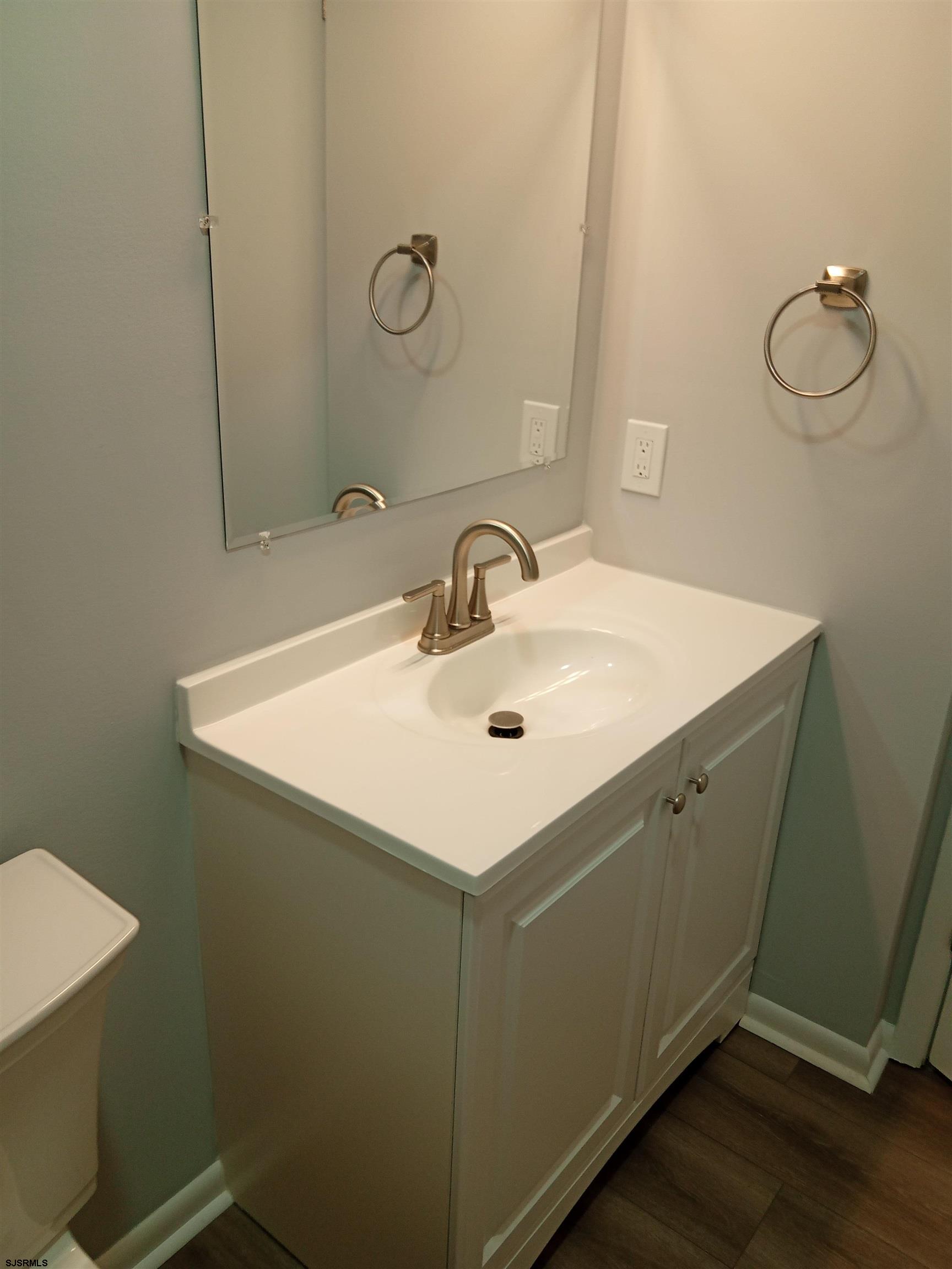 301 London Court 1 Egg Harbor Township NJ 08234