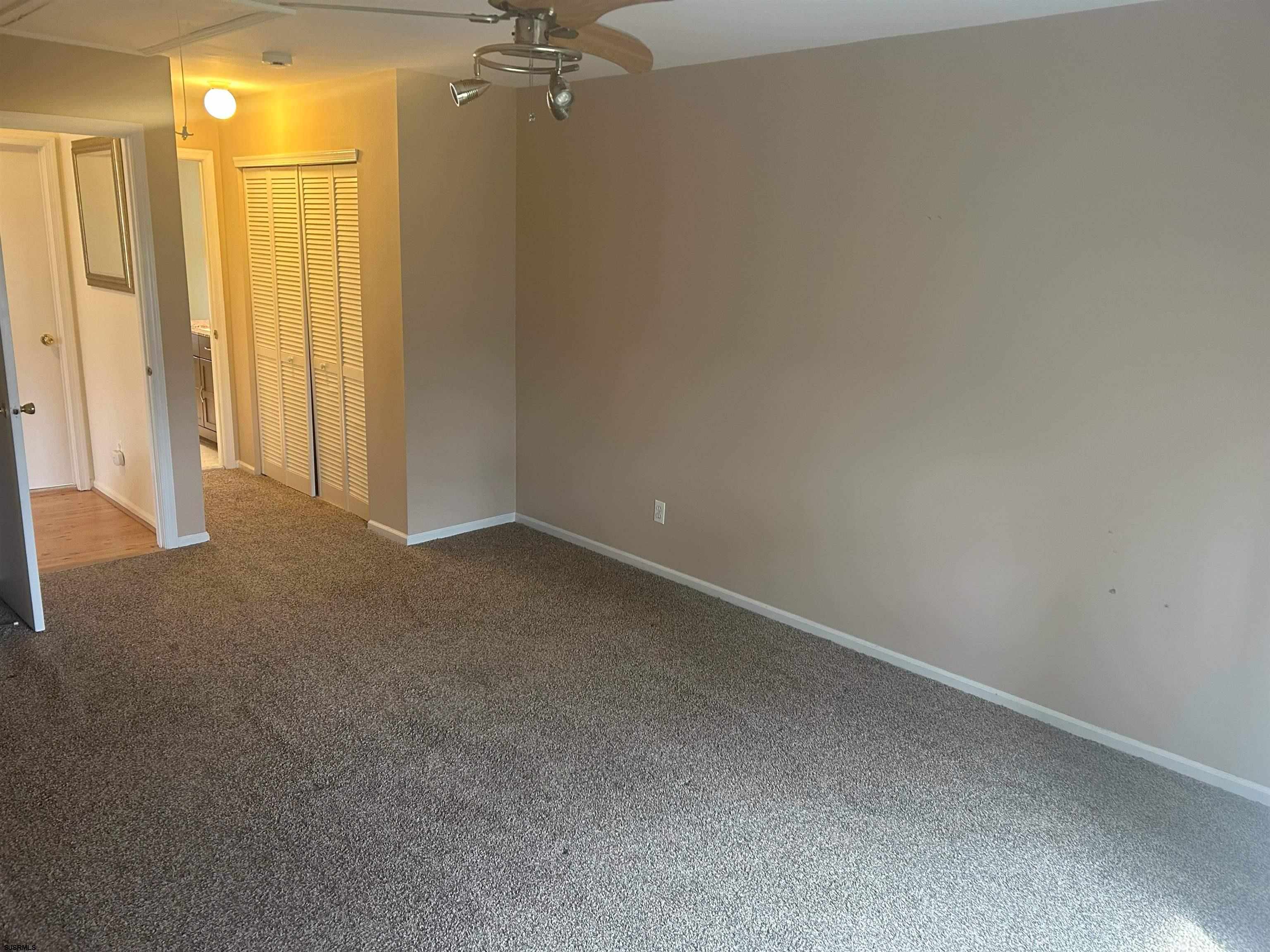 858 E Fishers Creek Road Smithville NJ 08205