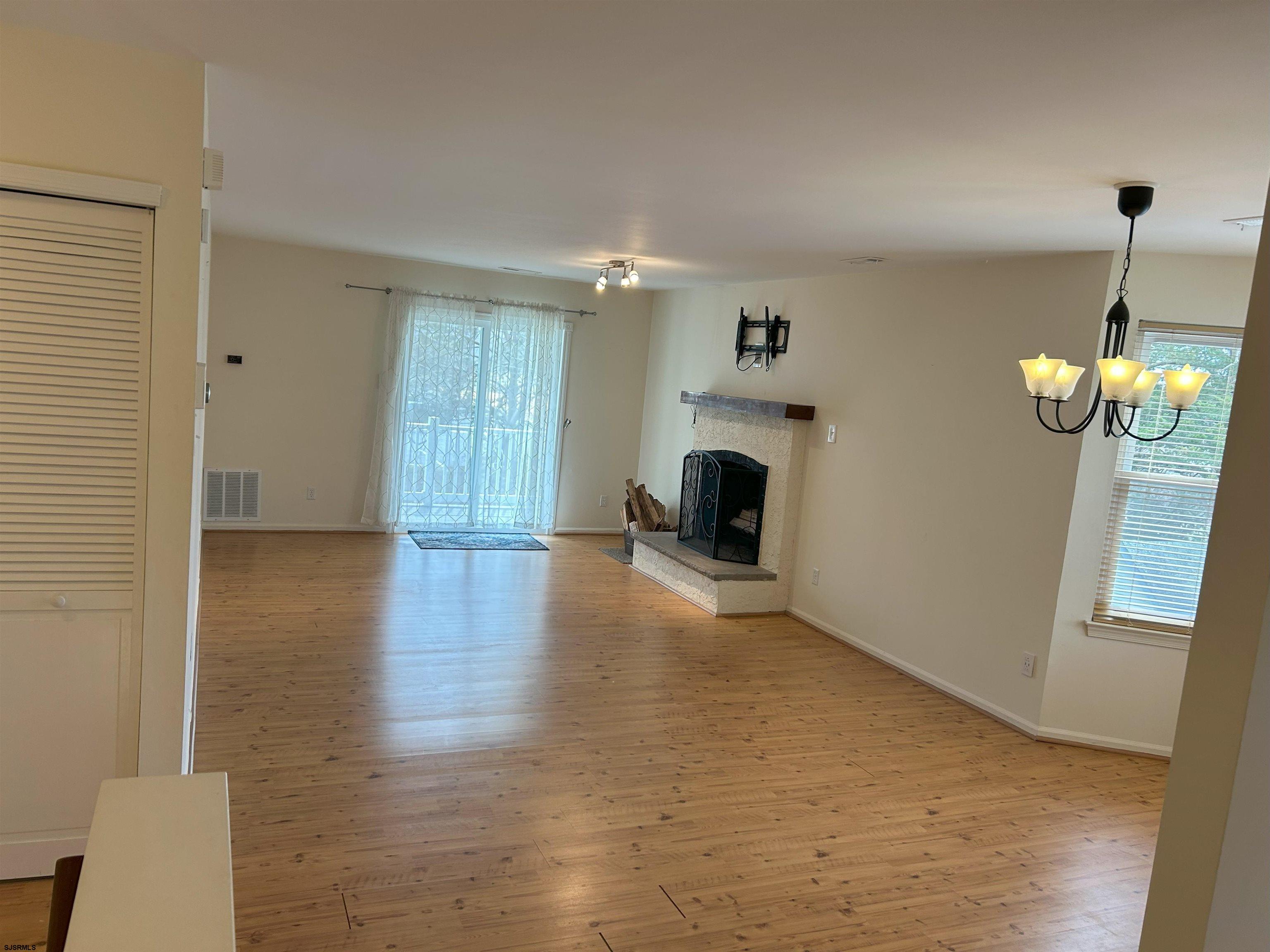 858 E Fishers Creek Road Smithville NJ 08205