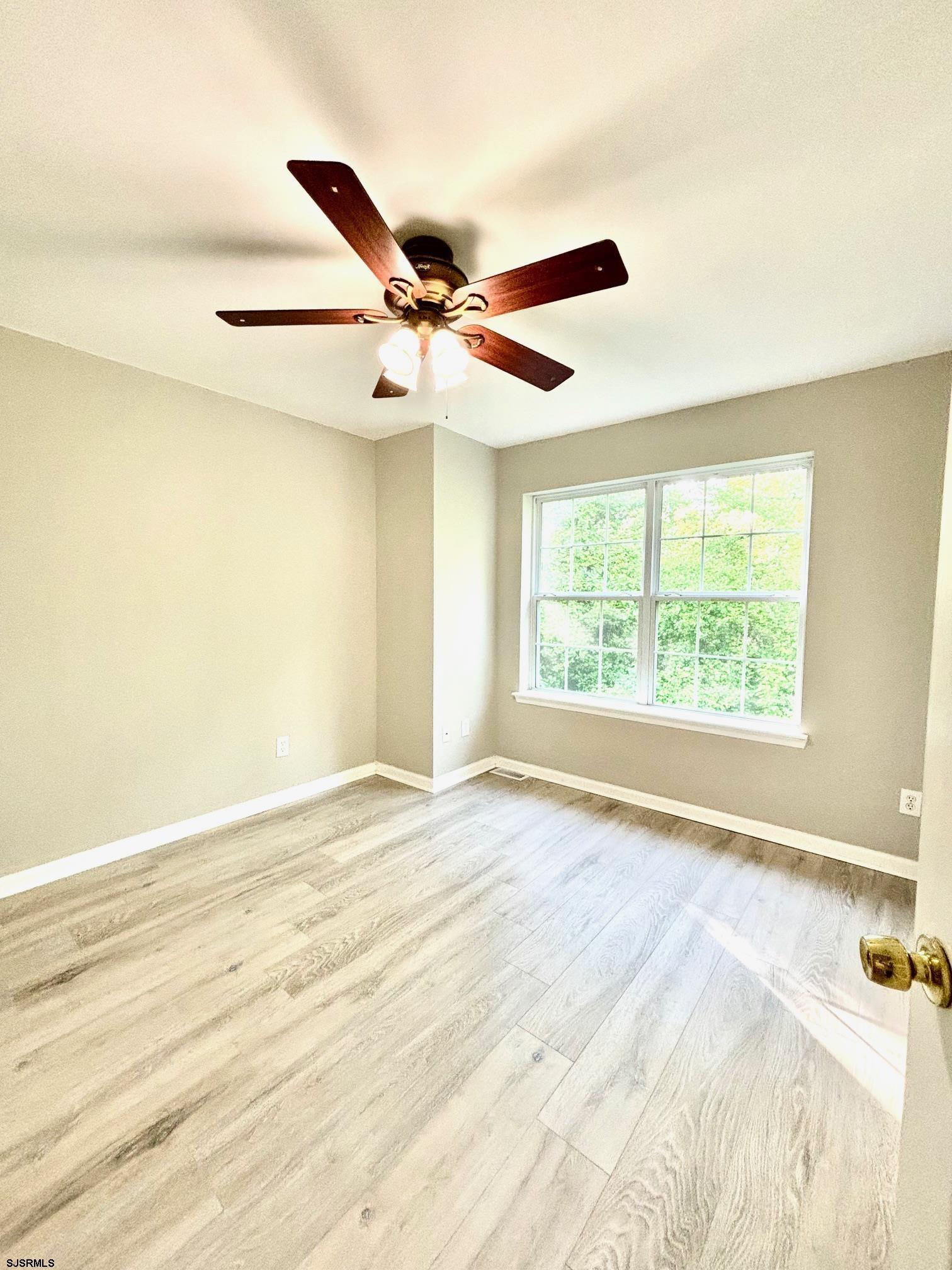 27 Oyster Bay Absecon NJ 08201