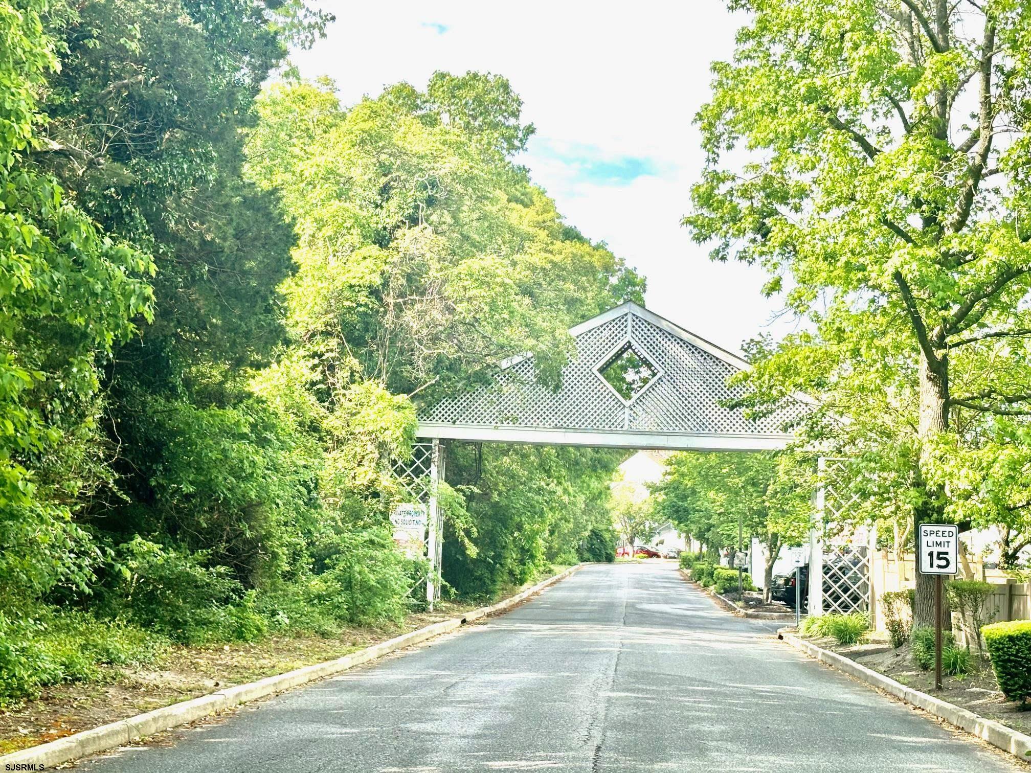 27 Oyster Bay Absecon NJ 08201