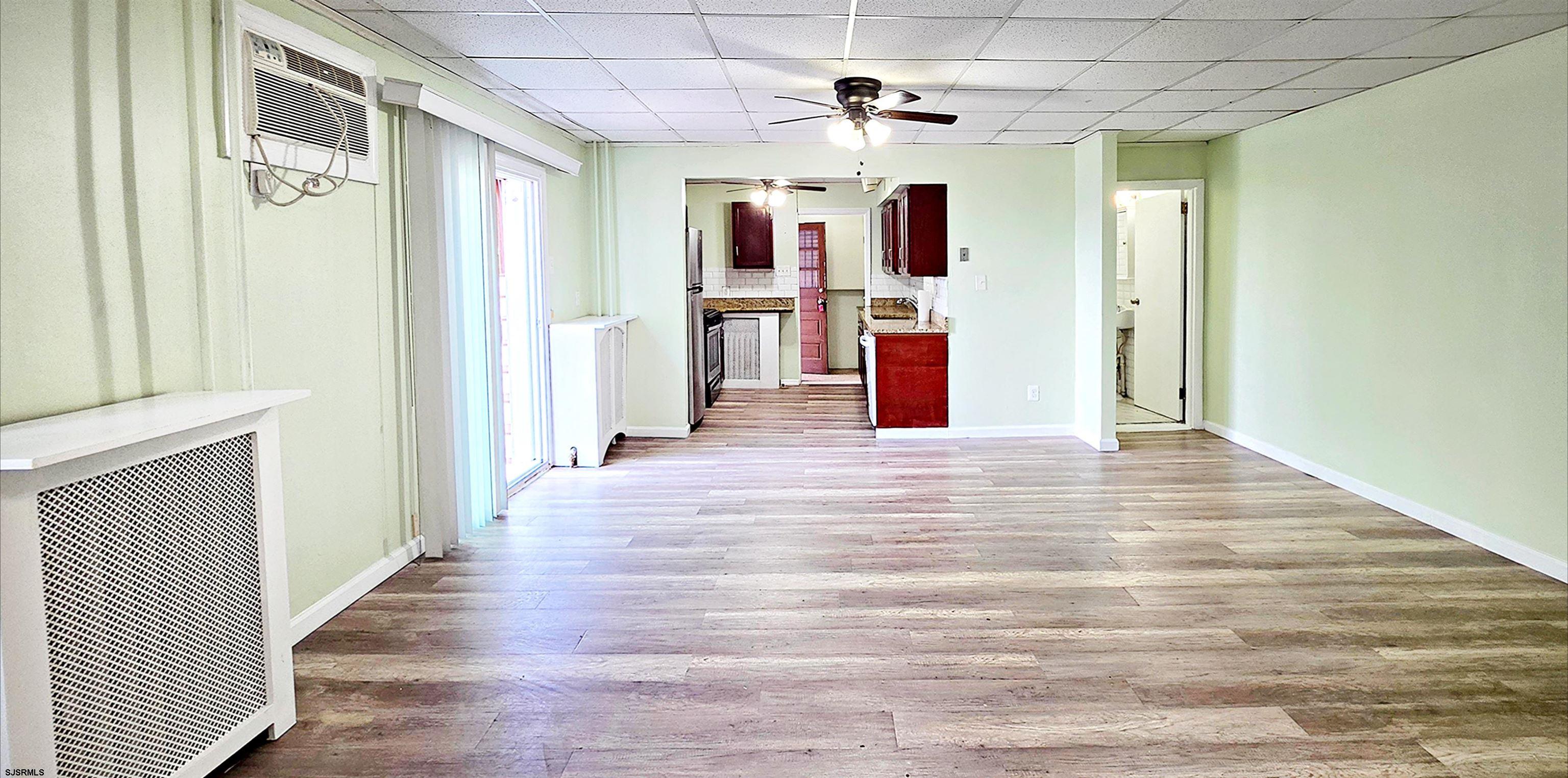 125 N Kingston Avenue Atlantic City NJ 08401-2445
