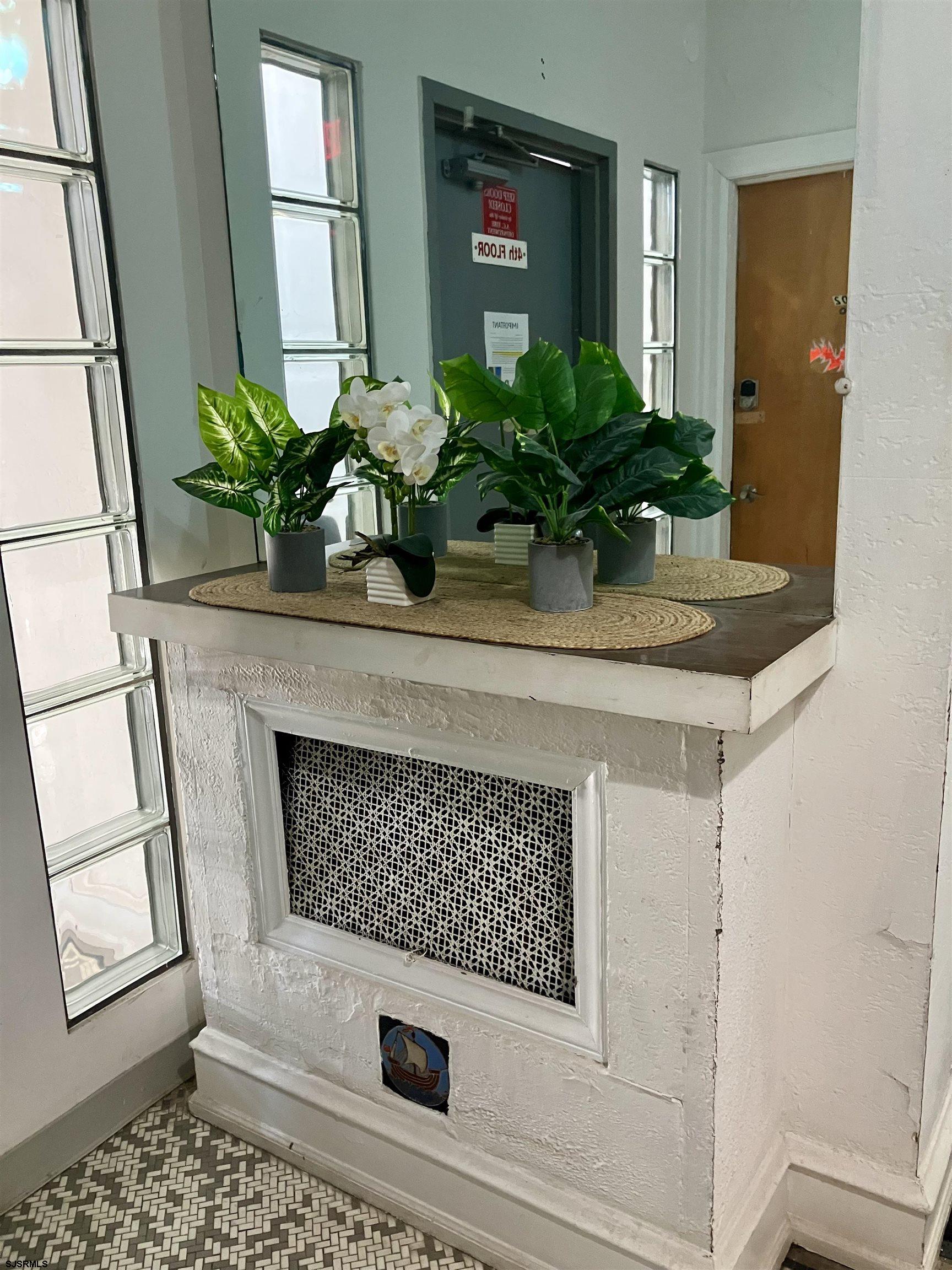 2 S Hartford Avenue Atlantic City NJ 08401