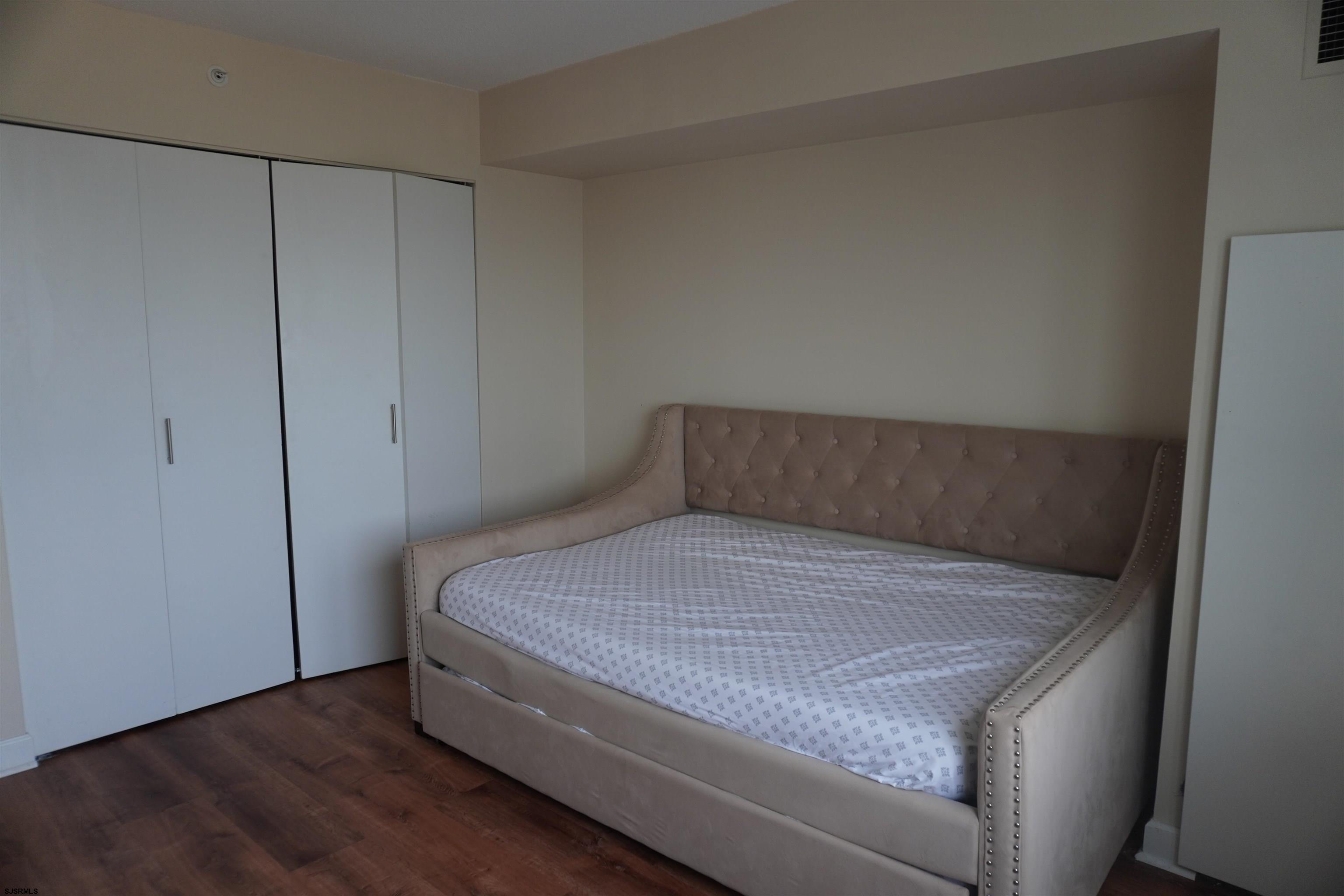 526 Pacific Avenue Atlantic City NJ 08401