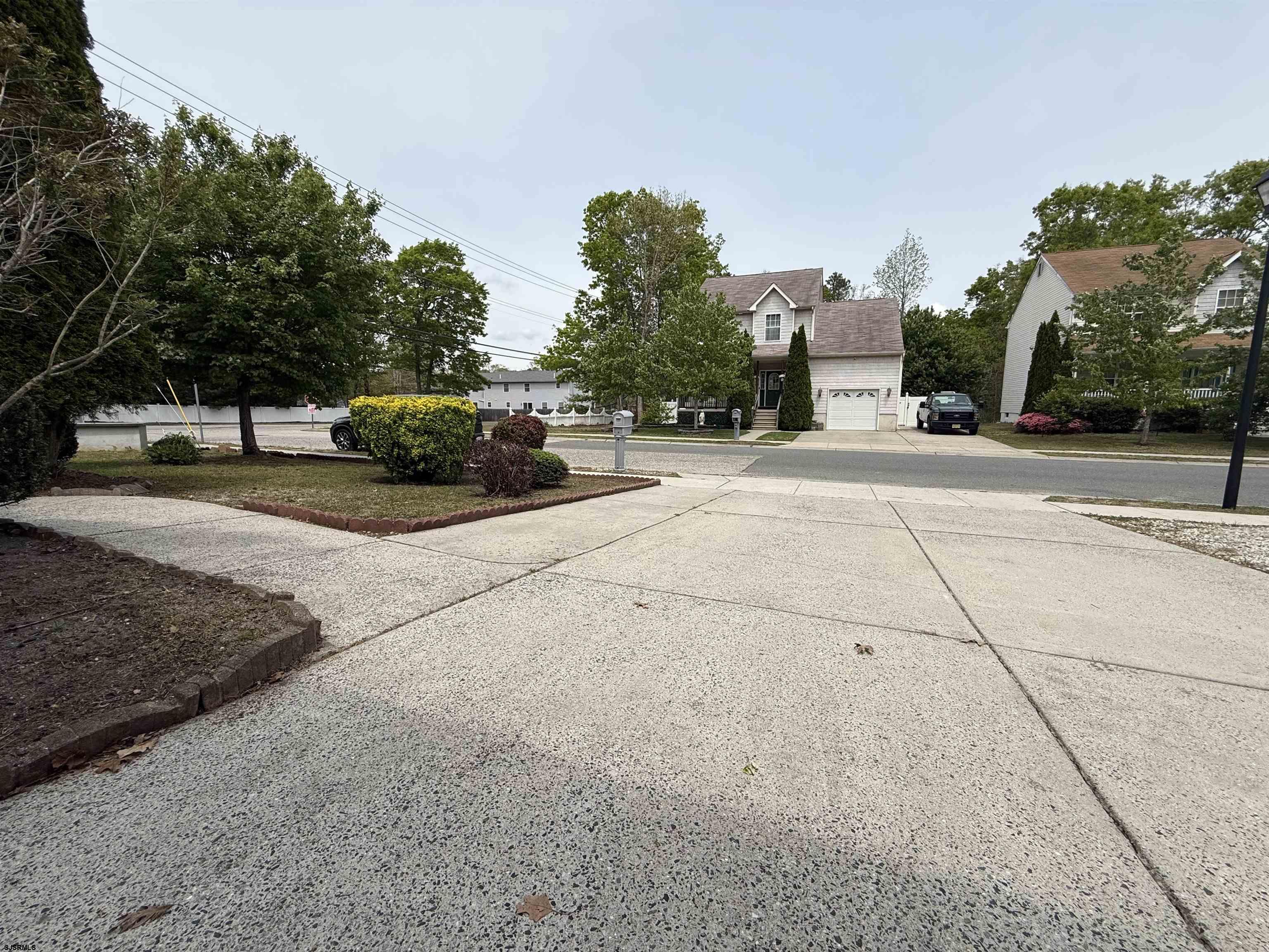 2 Club House Lane Hamilton Township NJ 08330