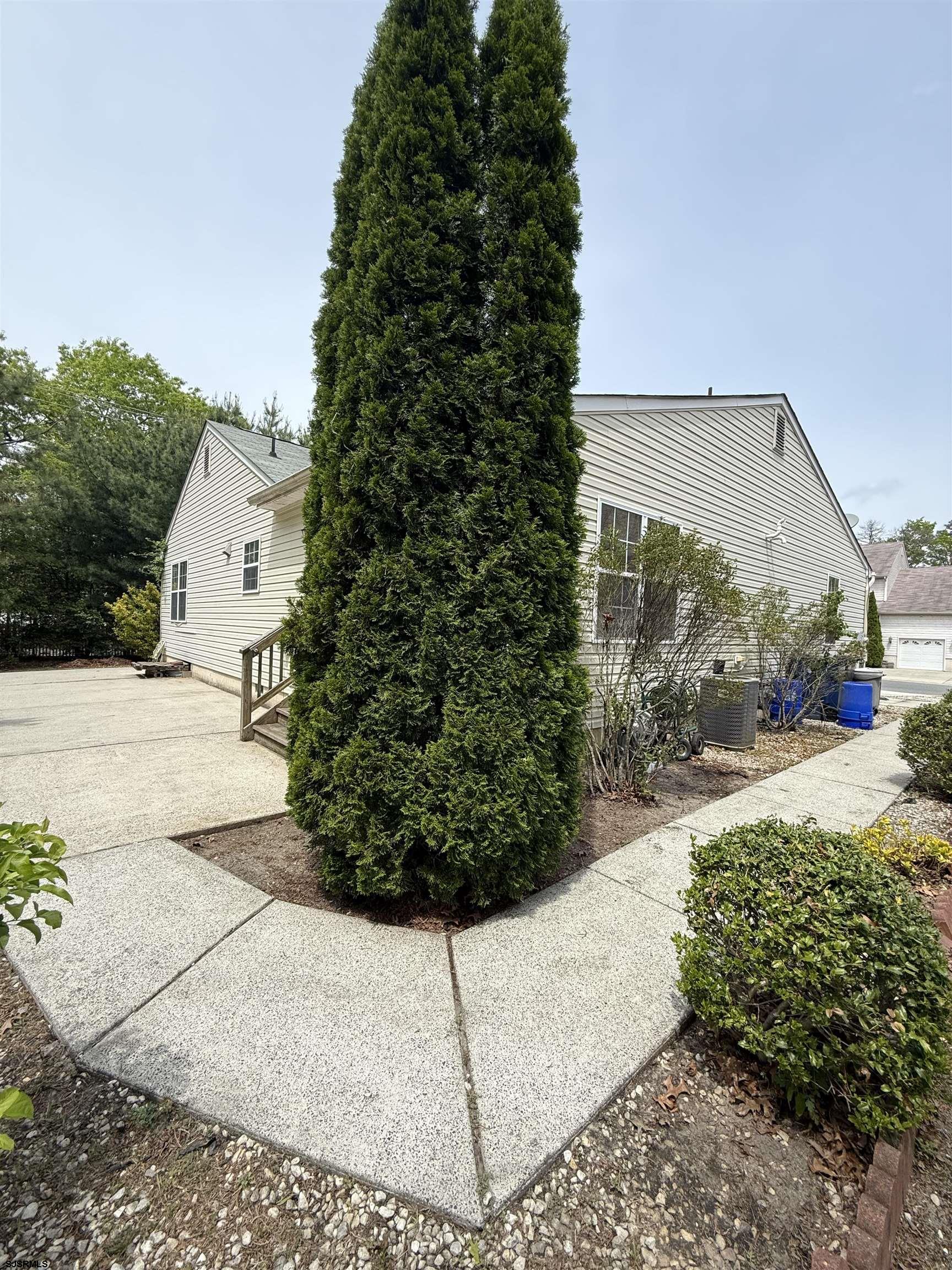 2 Club House Lane Hamilton Township NJ 08330
