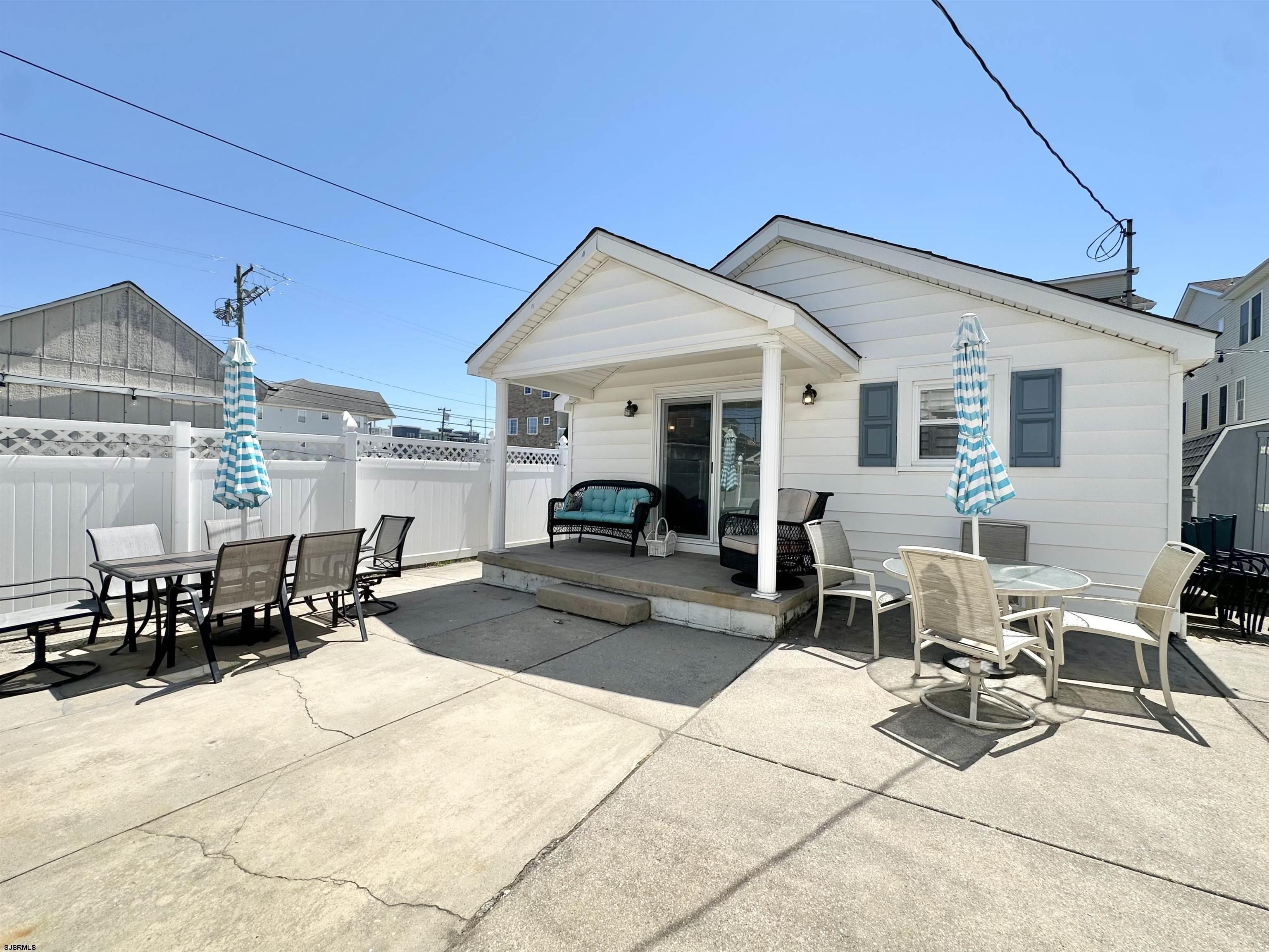 148 E Burk Avenue Wildwood NJ 08260-1647